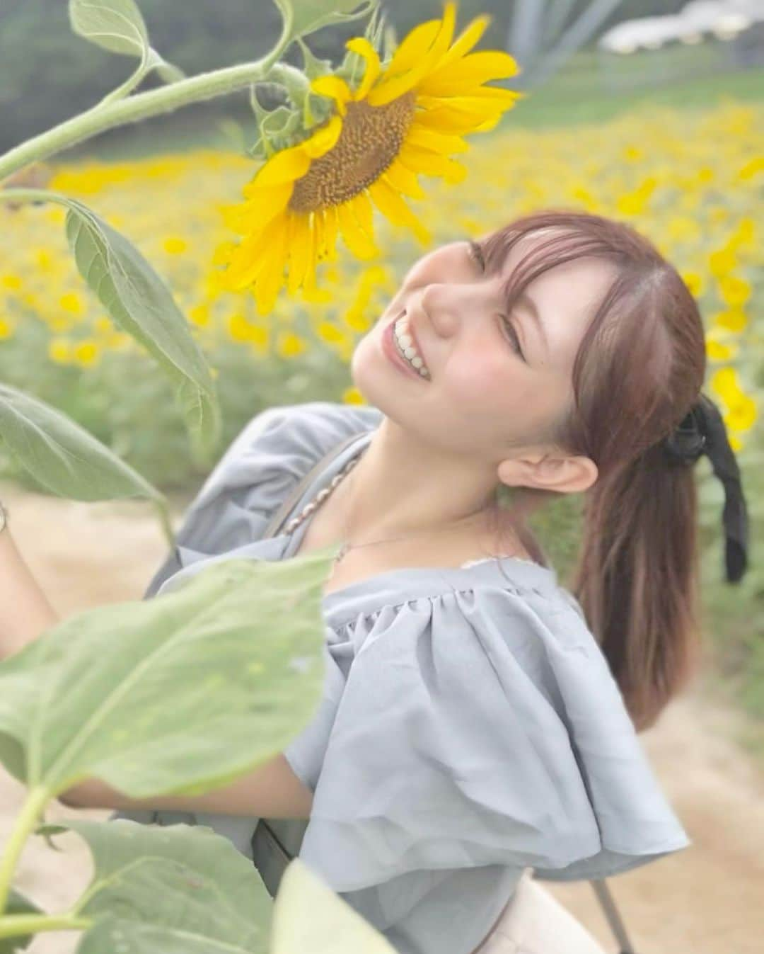 ゆーちゃんさんのインスタグラム写真 - (ゆーちゃんInstagram)「夏、終わらないで〜  #向日葵 #🌻 #ポートレート撮影」8月29日 17時07分 - yurina_era999