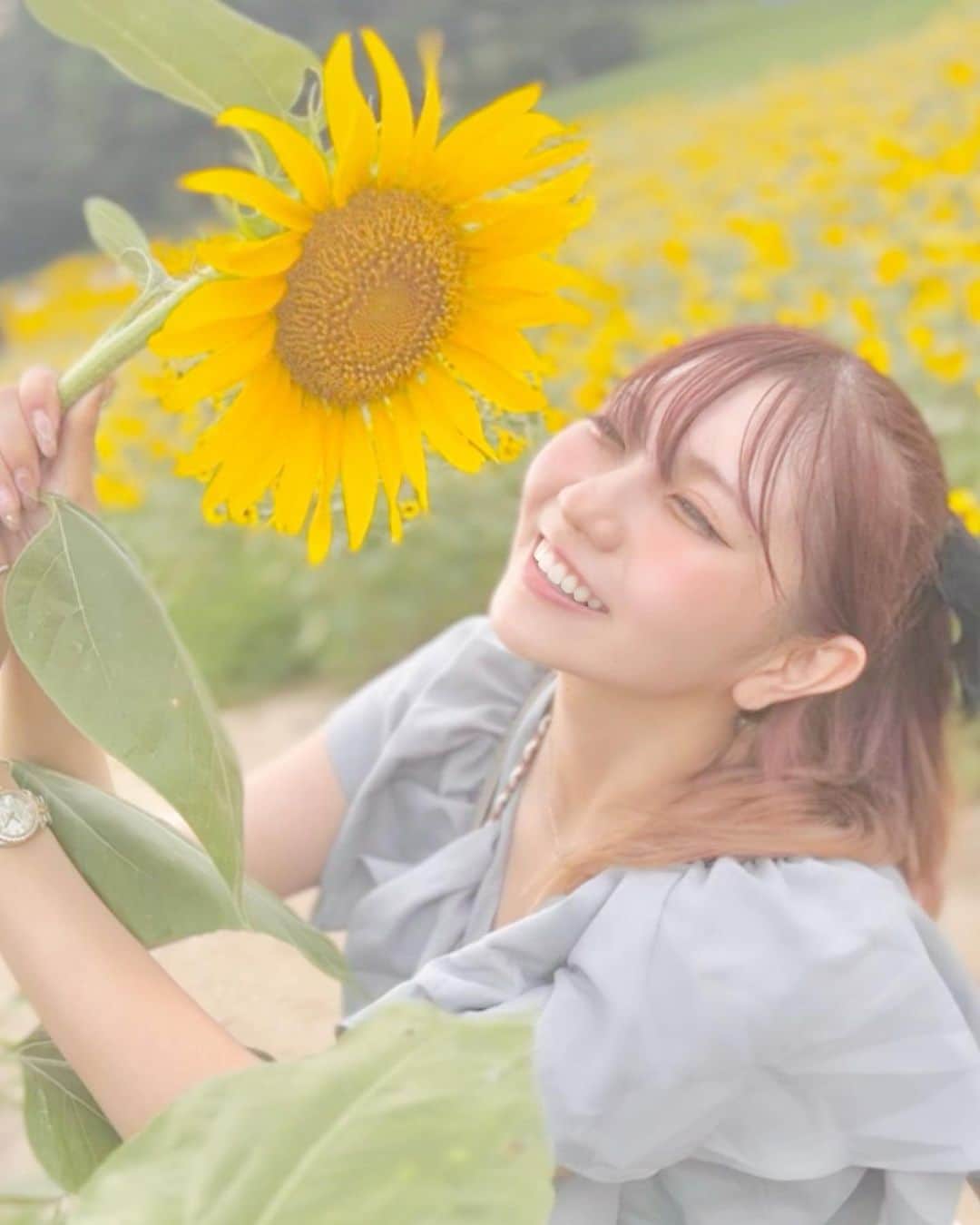 ゆーちゃんさんのインスタグラム写真 - (ゆーちゃんInstagram)「夏、終わらないで〜  #向日葵 #🌻 #ポートレート撮影」8月29日 17時07分 - yurina_era999