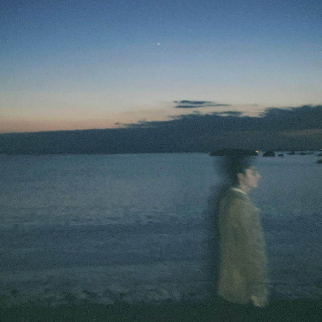 八村倫太郎（WATWING）さんのインスタグラム写真 - (八村倫太郎（WATWING）Instagram)「海が好き。 @rintaro_book」8月29日 17時08分 - rintaro_watwing