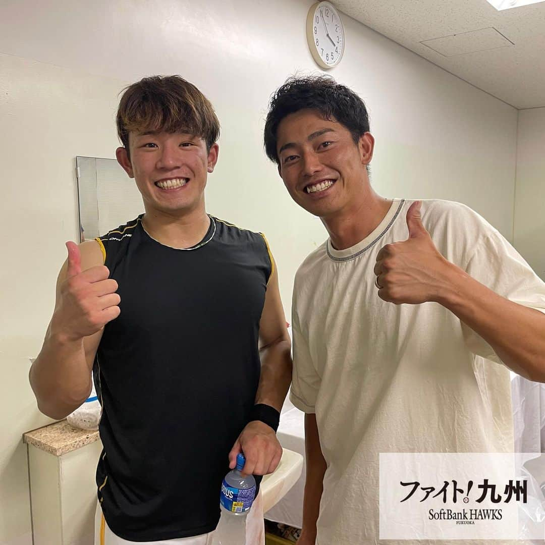 福岡ソフトバンクホークスさんのインスタグラム写真 - (福岡ソフトバンクホークスInstagram)「#長崎ラブ #増田珠 #釜元豪 さん #2023年8月29日 #vsオリックスバファローズ #長崎ビッグnスタジアム #ファイト九州 #softbankhawks #ホークス #sbhawks #鷹鷹鷹」8月29日 17時14分 - softbankhawks_official