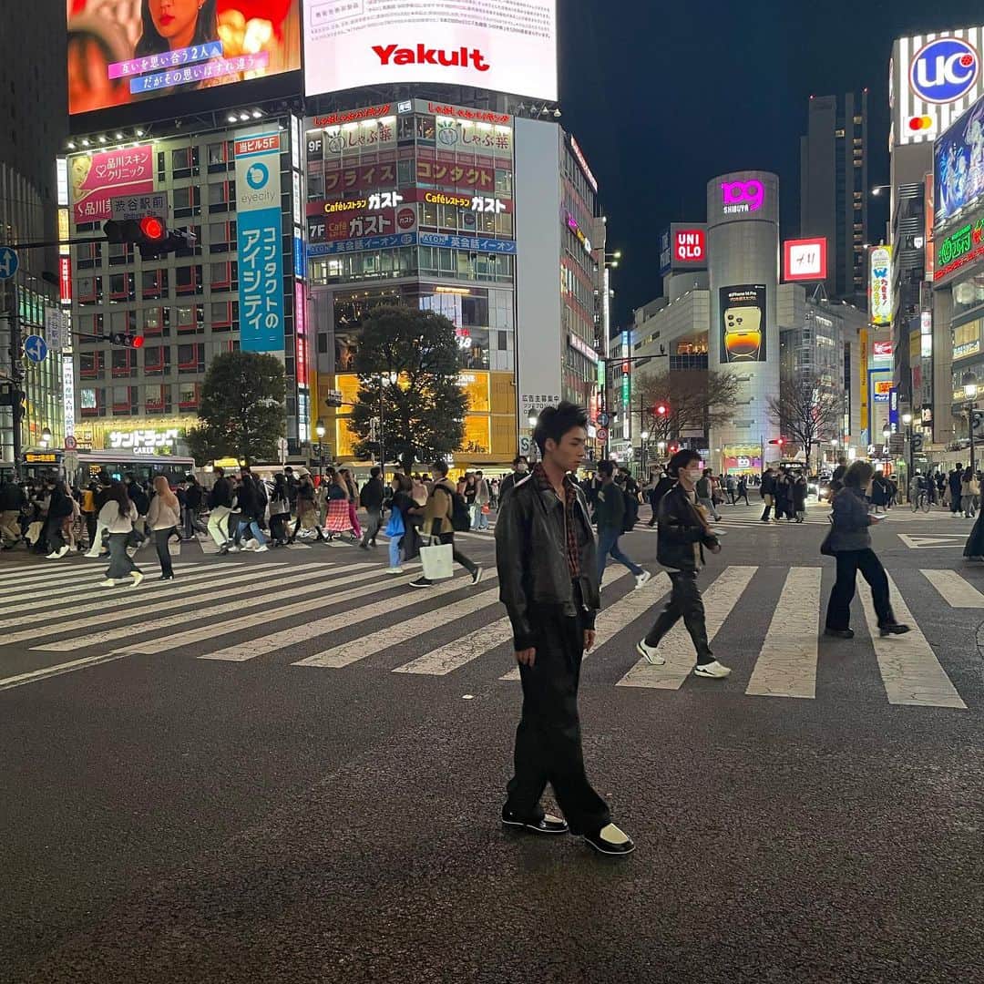 八村倫太郎（WATWING）さんのインスタグラム写真 - (八村倫太郎（WATWING）Instagram)「MY TOKYO. @rintaro_book」8月29日 17時29分 - rintaro_watwing
