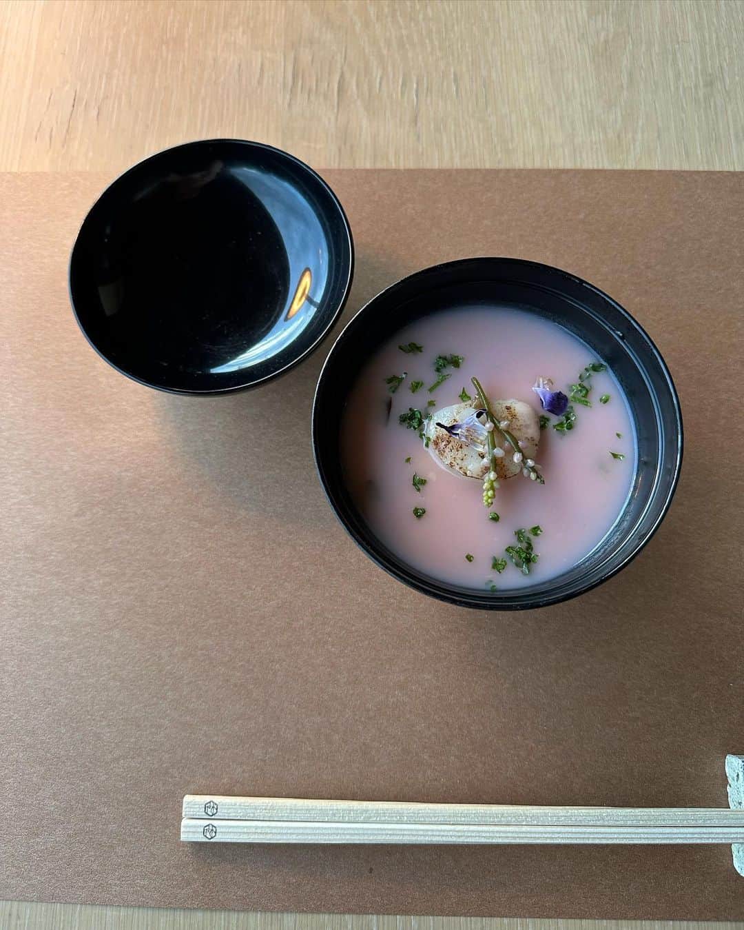 きたかぜあすかさんのインスタグラム写真 - (きたかぜあすかInstagram)「⠀ ⠀ ⠀  今回はご飯だけだったけど いつか宿泊してみたいホテル✨  景色も最高でした。  ⠀ ⠀ ⠀ #奈良ディナー」8月29日 17時41分 - asukaa02