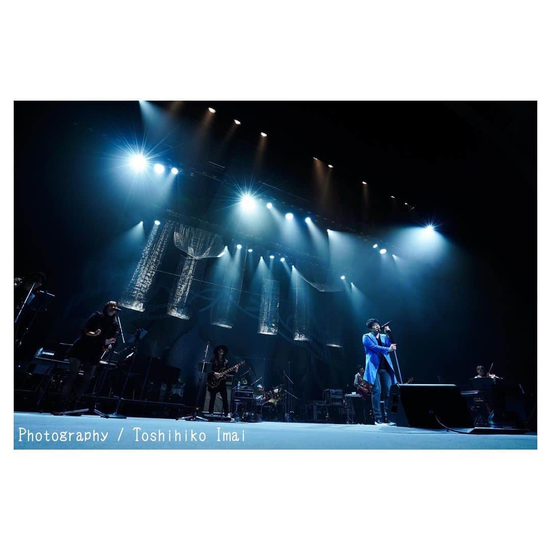 ASKAさんのインスタグラム写真 - (ASKAInstagram)「⁡ ⁡Travel TV & Lush Music presents  「ASKA Premium Concert Tour -Wonderful World- 2023」 ⁡ 2023年5月7日(日)森のホール21(松戸)公演 Photography / Toshihiko Imai ⁡ ⁡ 『ASKA Premium Concert Tour -Wonderful World- 2023』 Blu-ray+Live CD（2枚） 2023年9月27日リリース！！！ ⁡ ⁡ ASKAまさかの先行上映～ 一夜限りのWonderful World Live『ASKA Premium Concert Tour Wonderful World 2023』 上映日程：2023年9月19日(火) 開場 18:30 開映 19:00（※全国25ヶ所の映画館で同時開催） ⁡ #ASKA  #ASKAツアー  #ASKA先行上映会」8月29日 17時39分 - aska_official921
