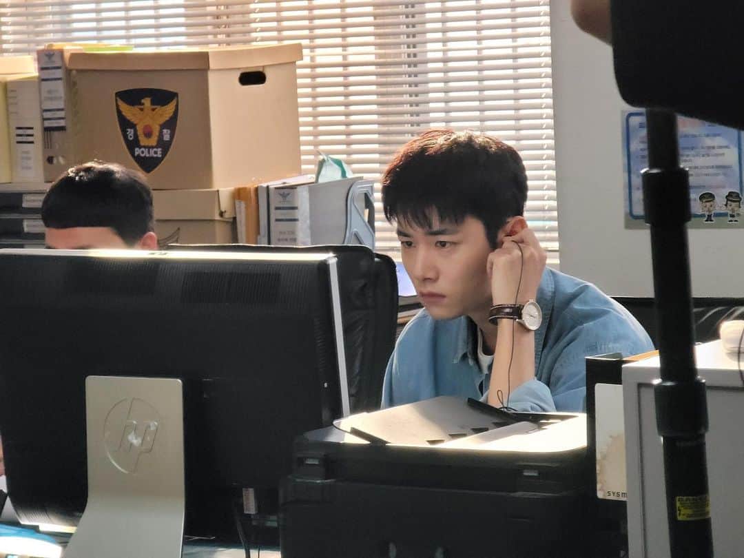 ソ・ジフンのインスタグラム：「오늘도 8시50분 tvN 소짓말 🔥」