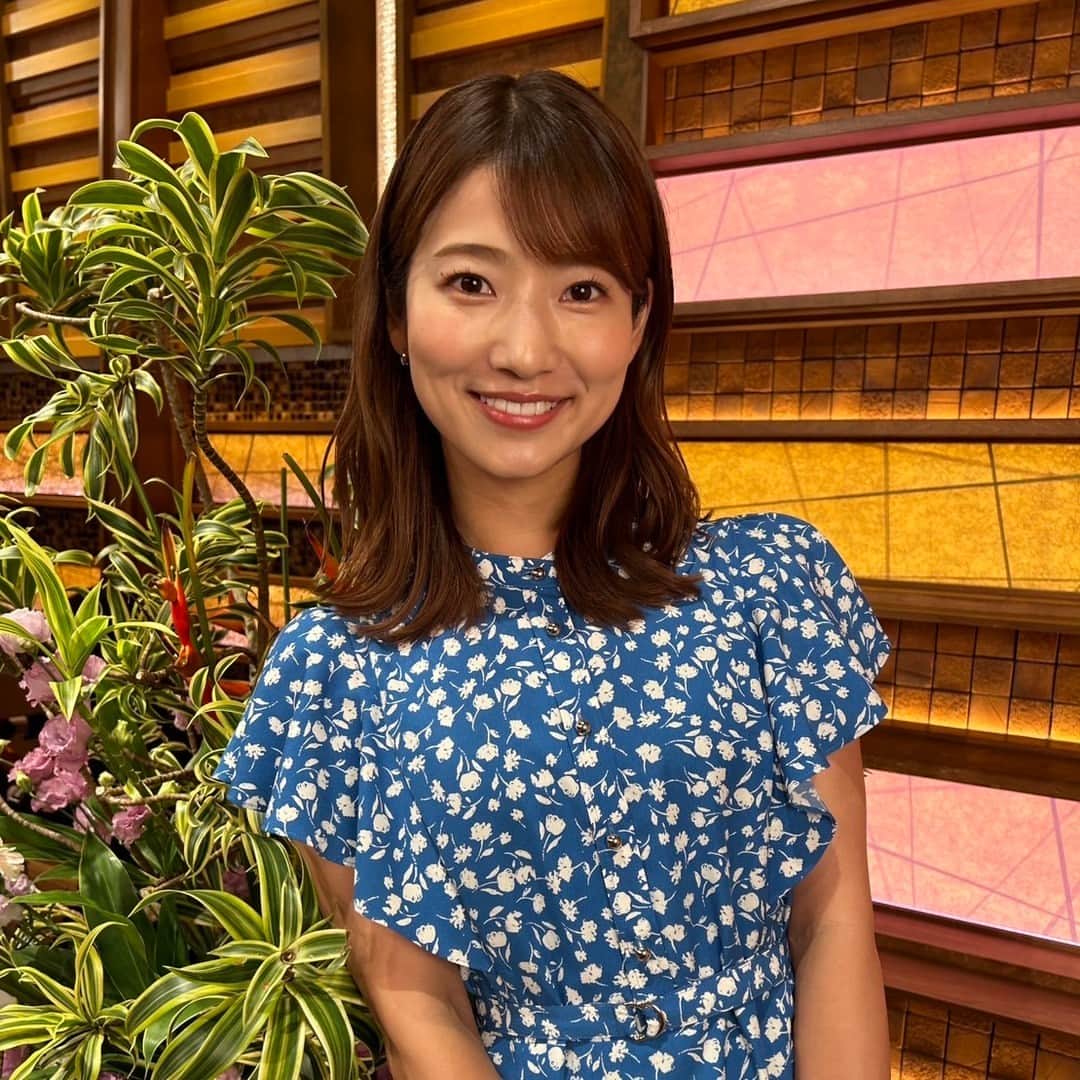 テレビ朝日アナウンサー公式さんのインスタグラム写真 - (テレビ朝日アナウンサー公式Instagram)「午後９時54分からは #報道ステーション 「スタジオに飾ってあり、気になったお花『アンスリウム』を自宅用に買いました。リゾート感がありますよね……！夏が好きなので見ているだけでウキウキします。 #安藤萌々 」」8月29日 18時30分 - tvasahi_announcers