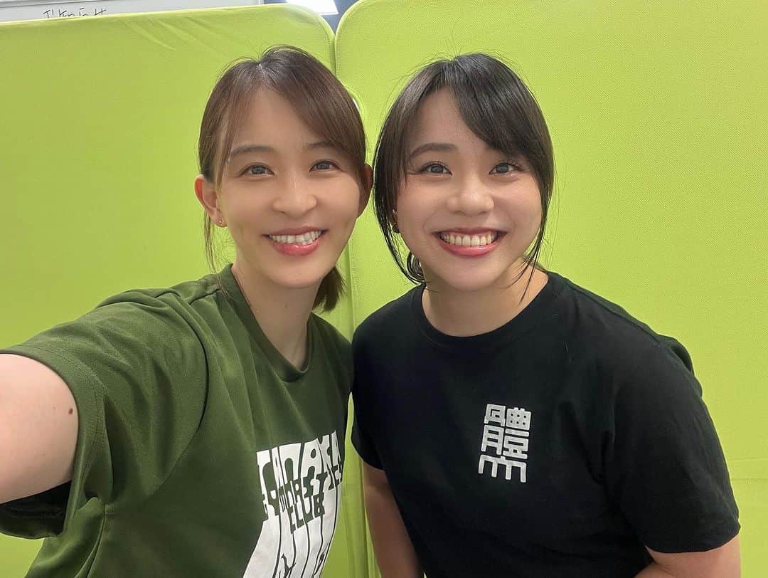 田中理恵のインスタグラム：「@mai___murakami   久しぶりに会えましたぁ😊⭐️ いつも可愛いまいちゃん🩷  ありがと🥰」