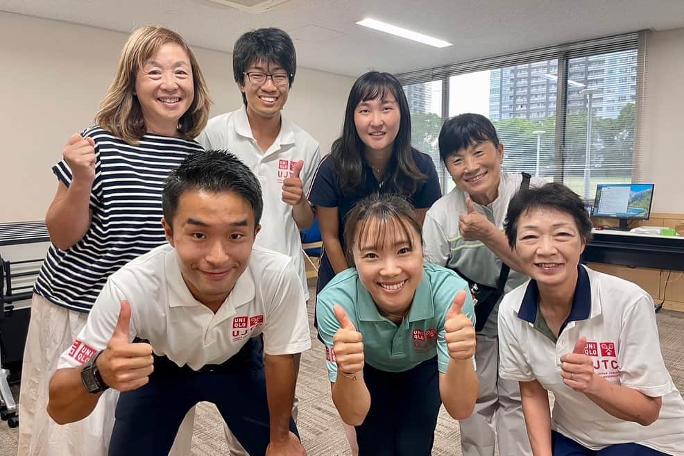 奈良くるみさんのインスタグラム写真 - (奈良くるみInstagram)「昨日ユニクロ全日本ジュニアテニス選手権2023の全日程が無事終了いたしました。  大会を通して、ジュニアの子供たちの情熱と努力、嬉し涙、悔し涙、そしてスポーツマンシップに心から感動し、勇気をもらいました。  私自身、トーナメントディレクターとして初めてこの大会に携わることができ、不慣れなことも多くありましたが、ジュニアの子供たちとの触れ合い、保護者、コーチの皆様、運営に携わっていただいた全ての方々、そしてスポンサーの皆様、たくさんの方々のサポートのおかげで、様々な新たな取り組みに挑戦することができました。大会に関わってくださったすべての皆様に、心からの感謝を伝えたいです。  これからも子供たちの夢を全力で応援し、未来への糧となる経験を少しでも多く提供していきたいと思っています。 来年さらに良い大会にできるように頑張りますので、引き続きよろしくお願いいたします。  ユニクロ全日本ジュニアテニス選手権2023 トーナメントディレクター 奈良くるみ  📸 神戸崇利 #ユニクロ全日本ジュニアテニス選手権2023 #UNIQLOJAPANJUNIORTENNISCHAMPIONSHIPS2023 #有明テニスの森 #全日本ジュニアテニス #UJTC #トーナメントディレクター  #奈良くるみ  #kuruminara  #テニス  #tennis  #テニスプレイヤー  #tennisplayer」8月29日 18時42分 - kurumi.nara