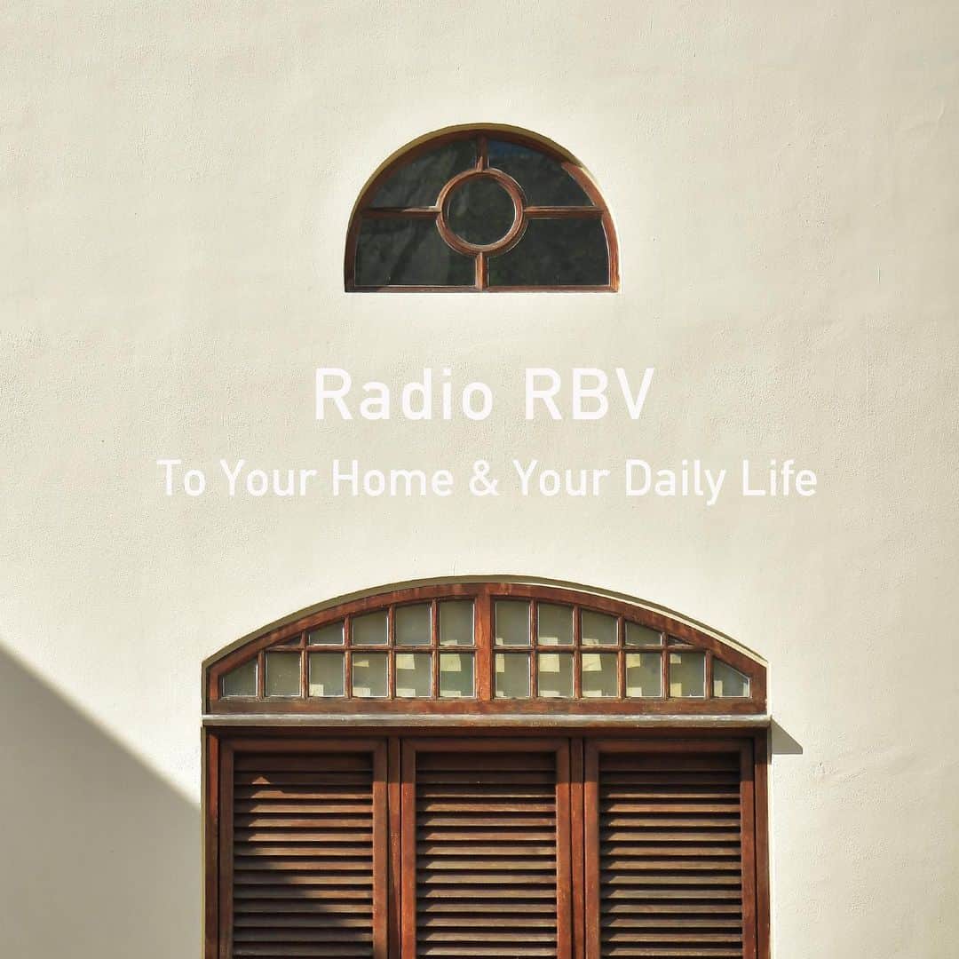 高木完のインスタグラム：「Radio RBV is brought to your home and your daily life by our friends from all over the world.  “Perfect Day”, a playlist selected by @kantakagi 🌞  Follow us on Spotify (Link in bio)  #repulsebayvillage #rbvplaylist #musicbythebay」