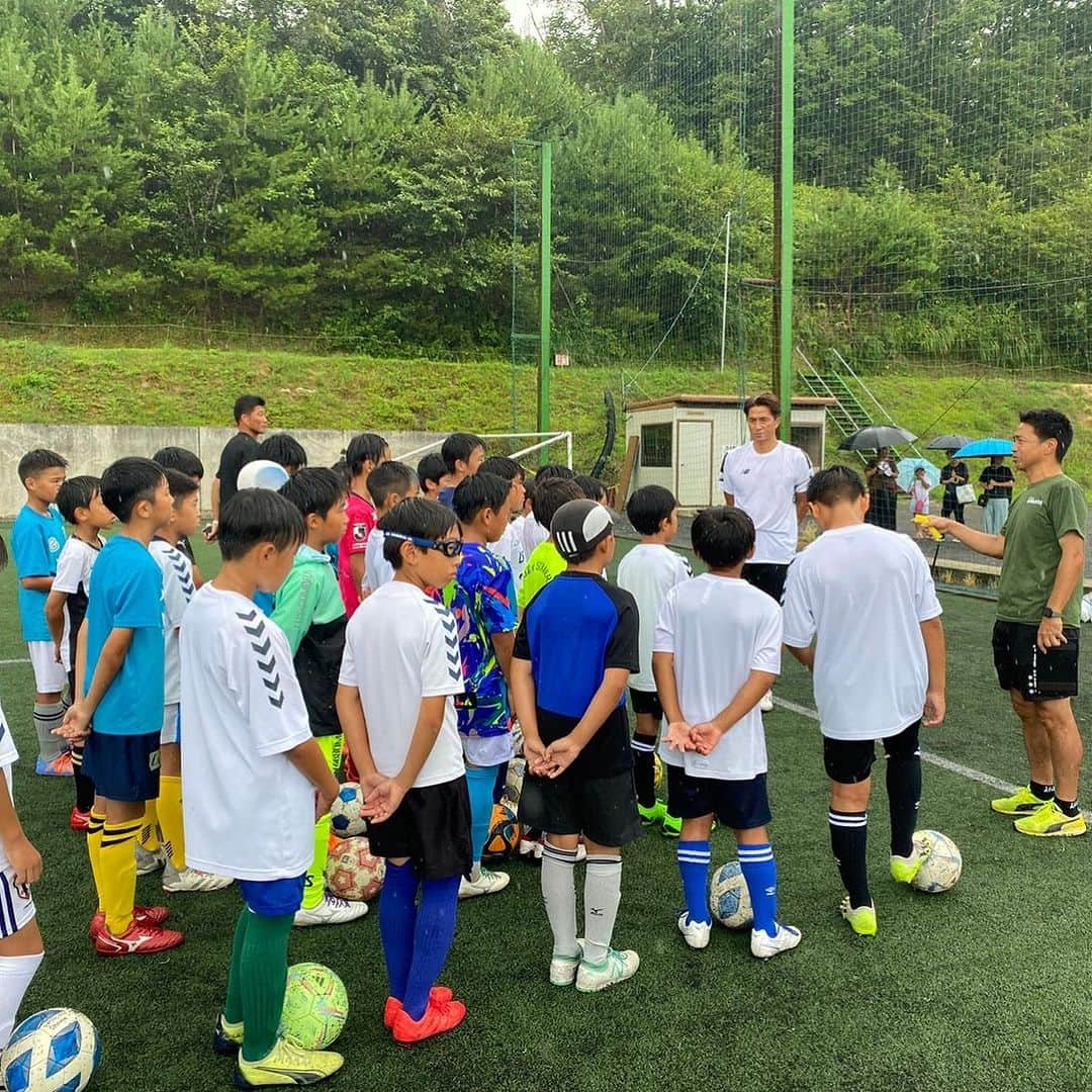 福西崇史さんのインスタグラム写真 - (福西崇史Instagram)「強化合宿⚽️  福西崇史×インフィニティ  ちょっと前になるけど  子供たちの成長は一目瞭然  あれから時間が経つけど  何人がこだわり続けてこれてるか  @takashi_fukunishi  ありがとう😊  #福西崇史 #林一彰 #藤井健太 #インフィニティ #継続力 #協賛 #日滉清螺製作所 #感謝 #時差投稿」8月29日 19時16分 - takashi_fukunishi