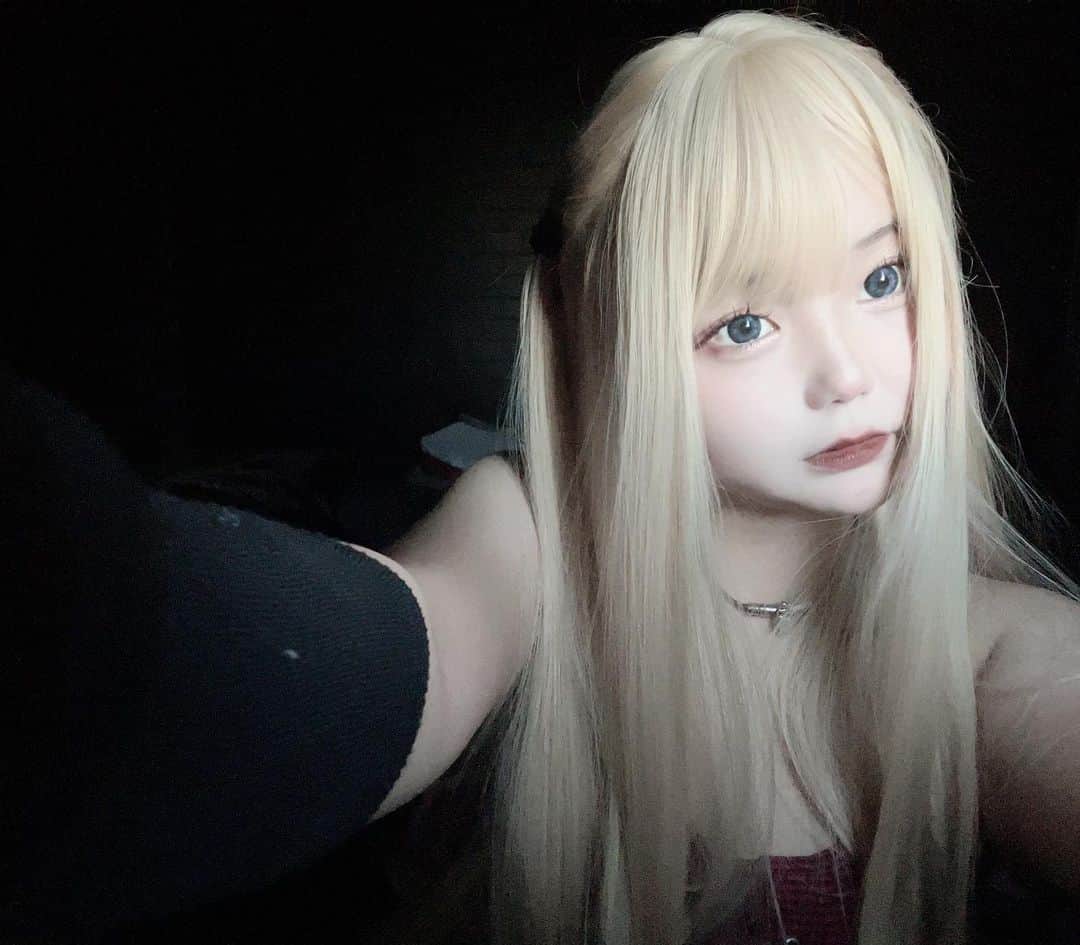 せりなのインスタグラム：「みさみさ的な🖤◼️🖤こういう系統好き？」
