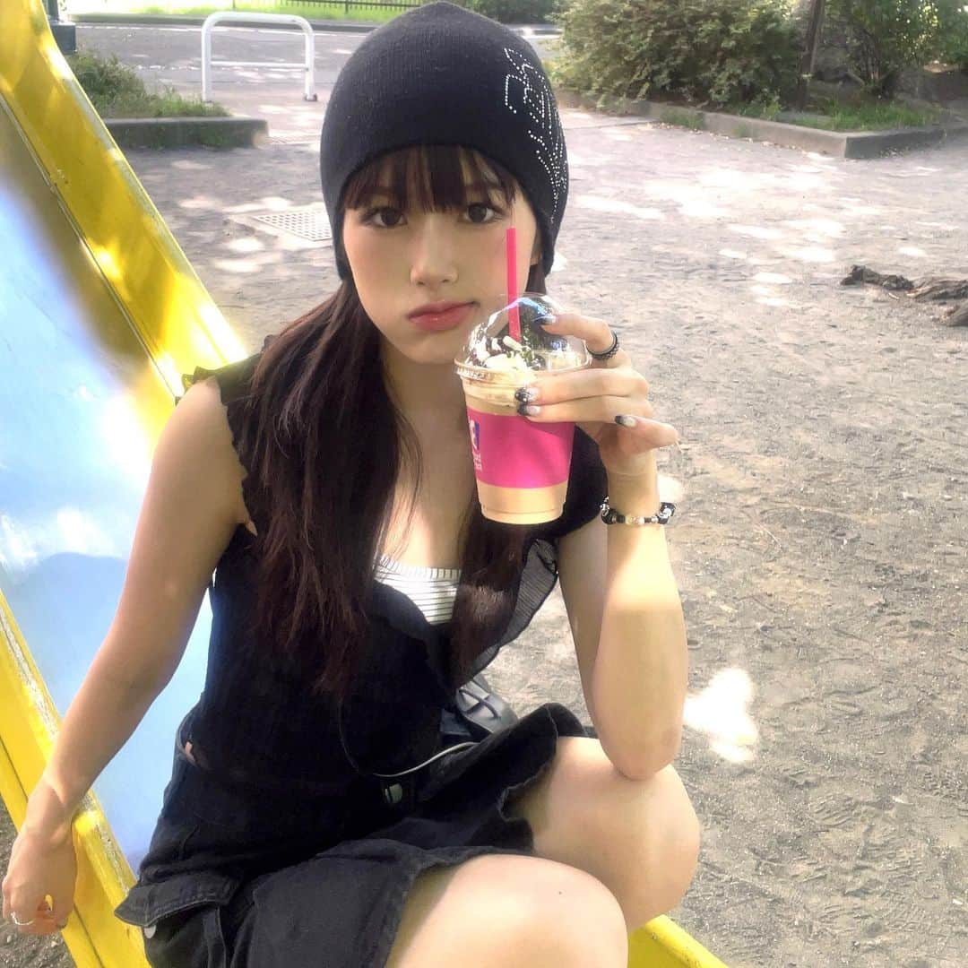 沖楓花さんのインスタグラム写真 - (沖楓花Instagram)「㉛ みんなも夏満喫してる？🍨🥄💛  #icecream #me #tokyo #park #31 #공원 #일본여행 #일본 #like #公園」8月29日 19時36分 - okifuka_official
