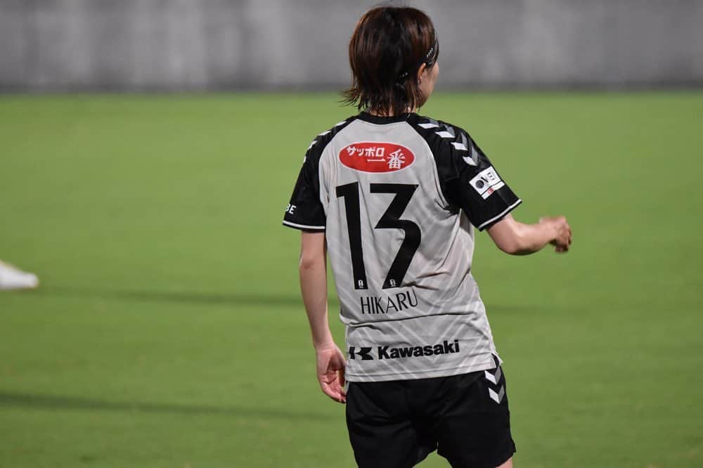 のインスタグラム：「. . INAC公式戦デビュー戦⚽️ . . . 決していいスタートではありませんが 悔しい想いを忘れずに これから続く試合に ぶつけて行きます🔥 . . 応援ありがとうございました！！ . #inac神戸  #北川ひかる #weリーグカップ」
