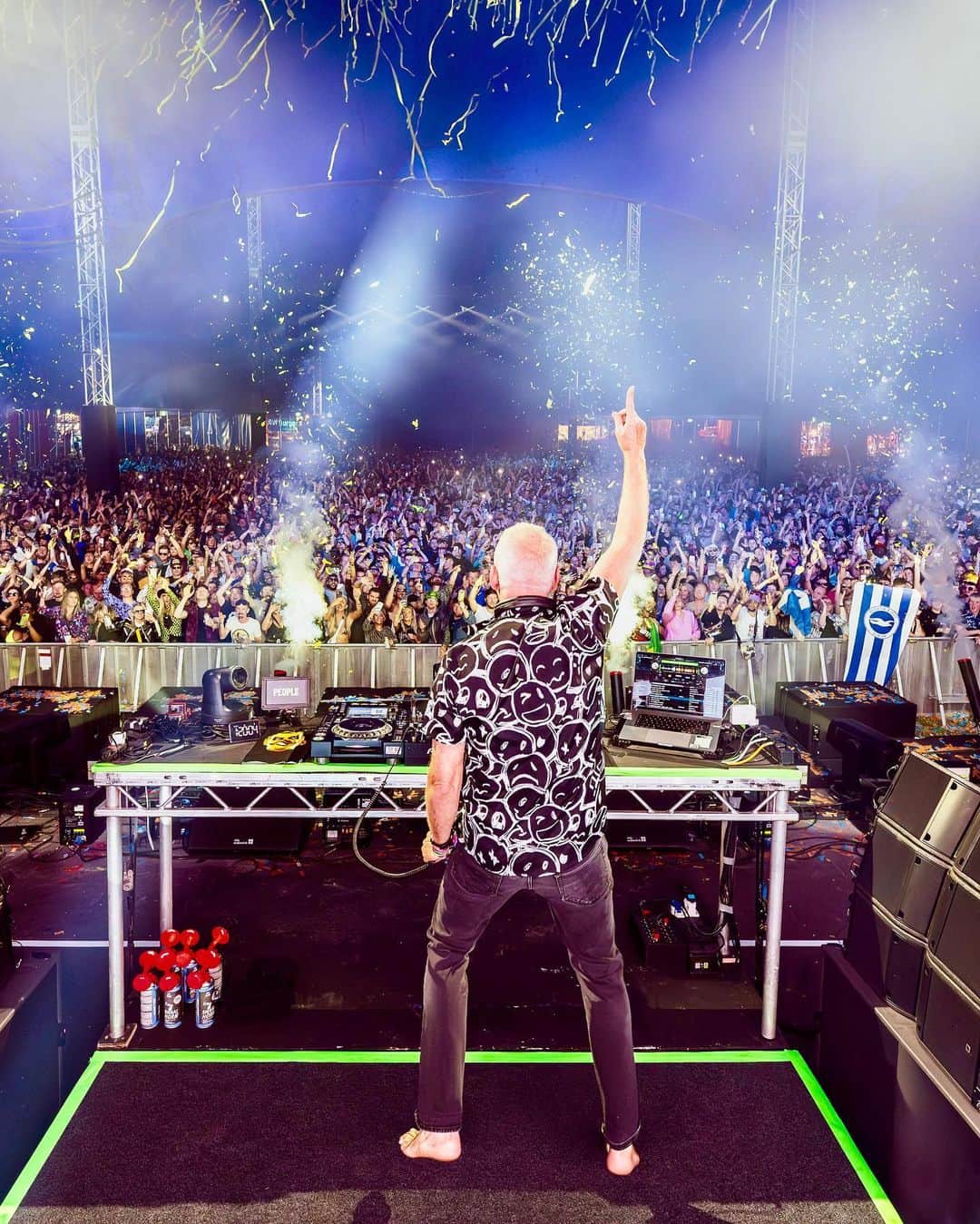 FatboySlimさんのインスタグラム写真 - (FatboySlimInstagram)「Thank you @creamfieldsofficial and thanks to our special guests and all of you that came to the Fatboy Slim Loves Arena 🙏🏻  📷 @ashyoud」8月29日 19時50分 - officialfatboyslim