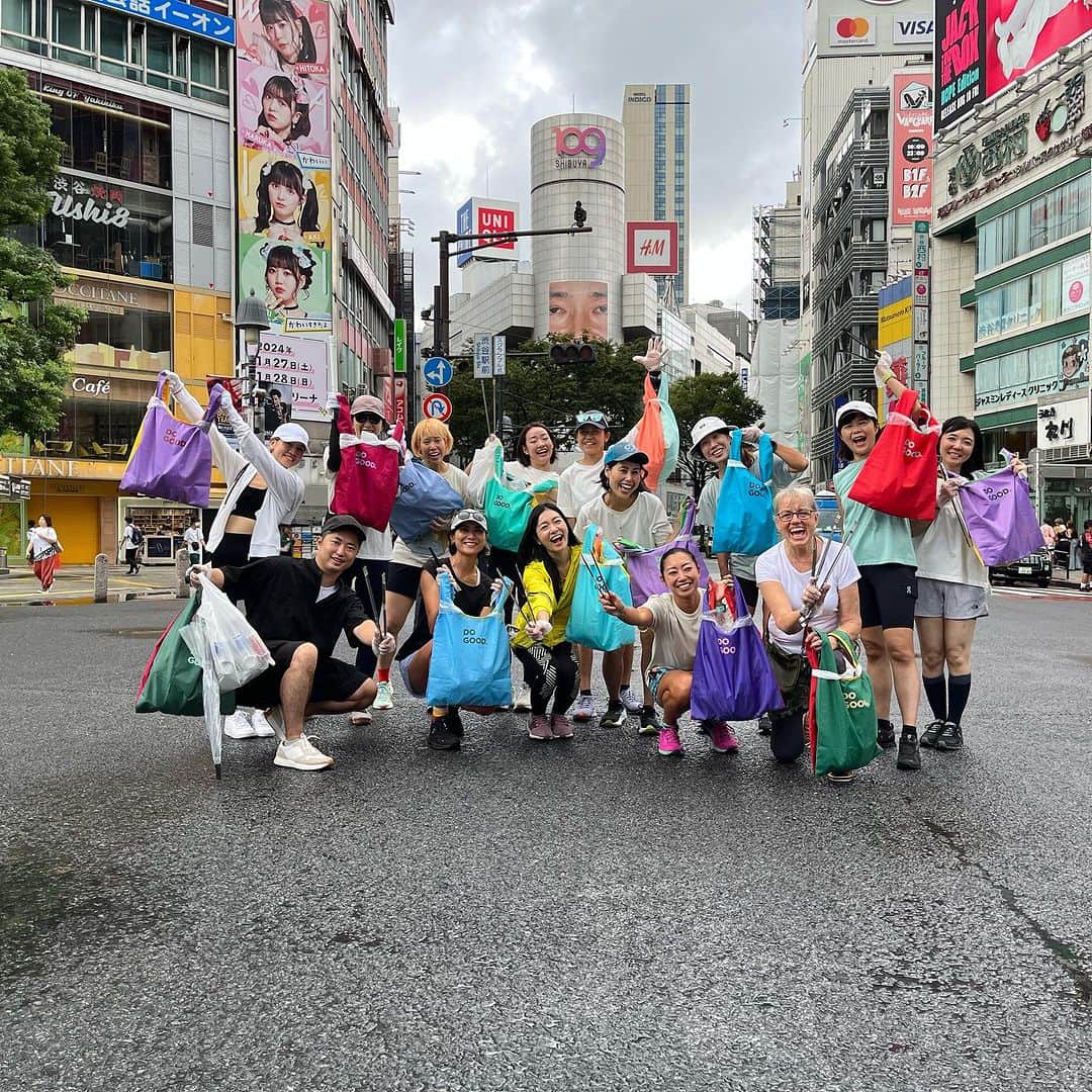 桜雪のインスタグラム：「ジョギングしながらごみ拾いのプロギングに参加してきました🏃‍♀️  #プロギング #渋谷駅 #ごみ拾い #渋谷公園通り」
