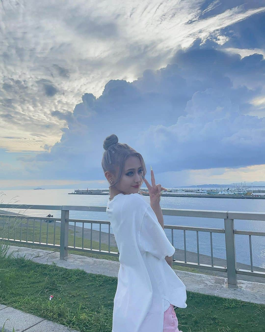 伊藤愛依海さんのインスタグラム写真 - (伊藤愛依海Instagram)「🏖  江ノ島のイベントのあとやまあいとWでーとしてきた👫💓  海鮮もいっぱい食べたしおいしかったし楽しかったね🦪🦐💕︎ またいこーねー❣️  #今日好き#jk3 #ギャル  #きょうあい  #やまあい」8月29日 20時16分 - aimi___1227