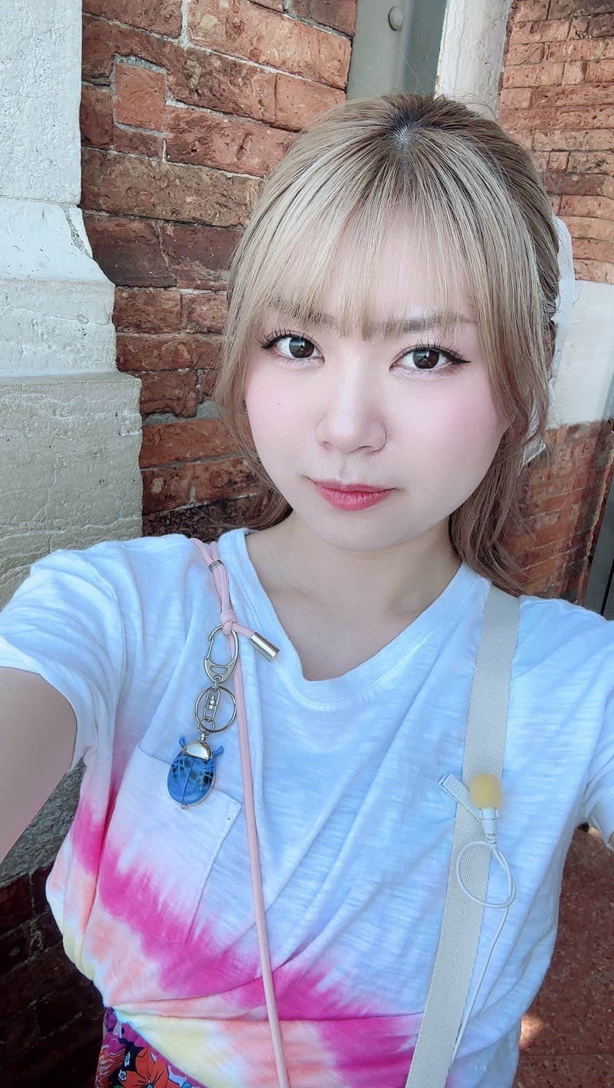 のインスタグラム：「水の都　ベネツィア　サンマルコ広場でパフェ🍓を！  なんか美味しすぎちゃってずっとにやにやしてる🎥 ここの店員さんが あなたは、とってもbeautiful アジアンビューティーって言われた思い出  後、どこいってもコカコーラゼロ飲んでた🙆🏻‍♀️  #venice #italy #イタリア #イタリア旅行 #ベネツィア #パフェ #パフェ巡り #ヨーロッパ #ヨーロッパ旅行 #piazzasanmarco」