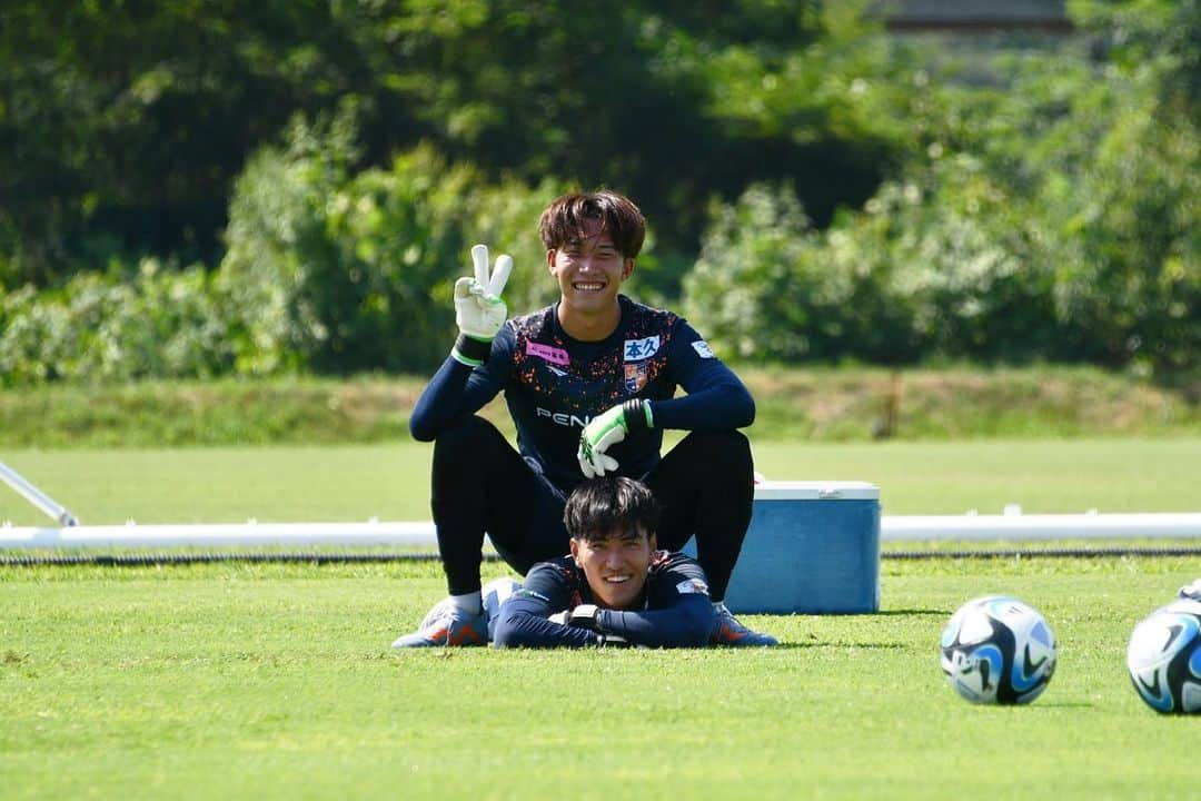 AC長野パルセイロさんのインスタグラム写真 - (AC長野パルセイロInstagram)「. 🟠2023/8/29 Training!! . . "ORANGEの志" 体現し続けます🟠 . 🤝#髙木理己 監督 . . ▼next match▼ 9/2(土)18:00 vs愛媛🏟長野Ｕ . . #長野をオレンジに #prideofnagano #acnp #パルセイロ #ac長野パルセイロ #長野 #jリーグ」8月29日 20時33分 - acnaganoparceiro.official