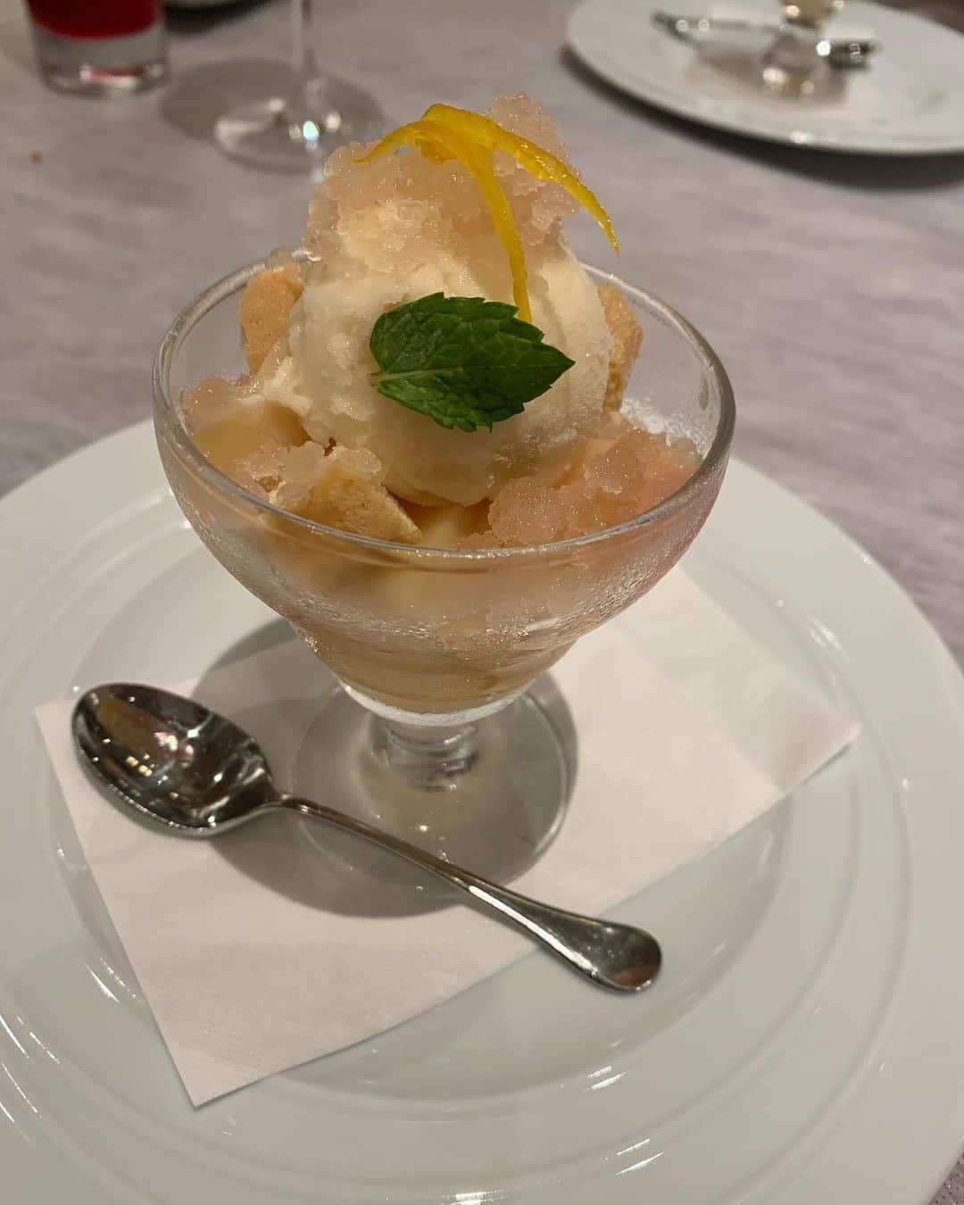 柳田なつみさんのインスタグラム写真 - (柳田なつみInstagram)「神戸トアロードホテル山楽でランチ♡♡ ・ ボリューム満点ランチで美味しかった〜☕️♡ ・ ・ #神戸　#神戸トアロードホテル　#神戸トアロードホテル山楽 #神戸ランチ」8月29日 20時43分 - nachu_nemu