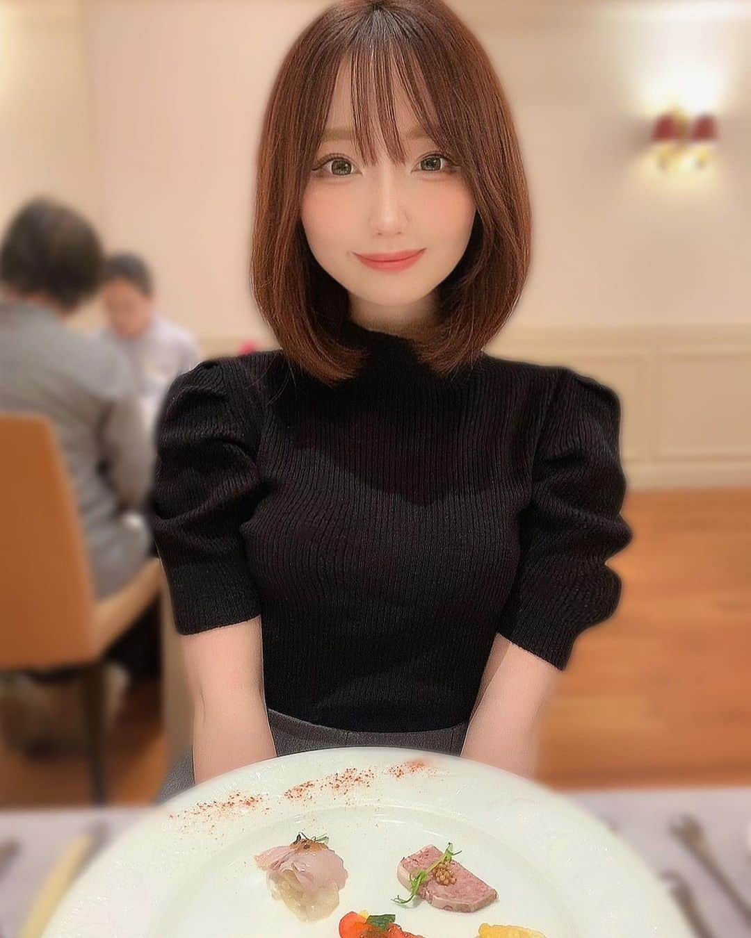 柳田なつみさんのインスタグラム写真 - (柳田なつみInstagram)「神戸トアロードホテル山楽でランチ♡♡ ・ ボリューム満点ランチで美味しかった〜☕️♡ ・ ・ #神戸　#神戸トアロードホテル　#神戸トアロードホテル山楽 #神戸ランチ」8月29日 20時43分 - nachu_nemu
