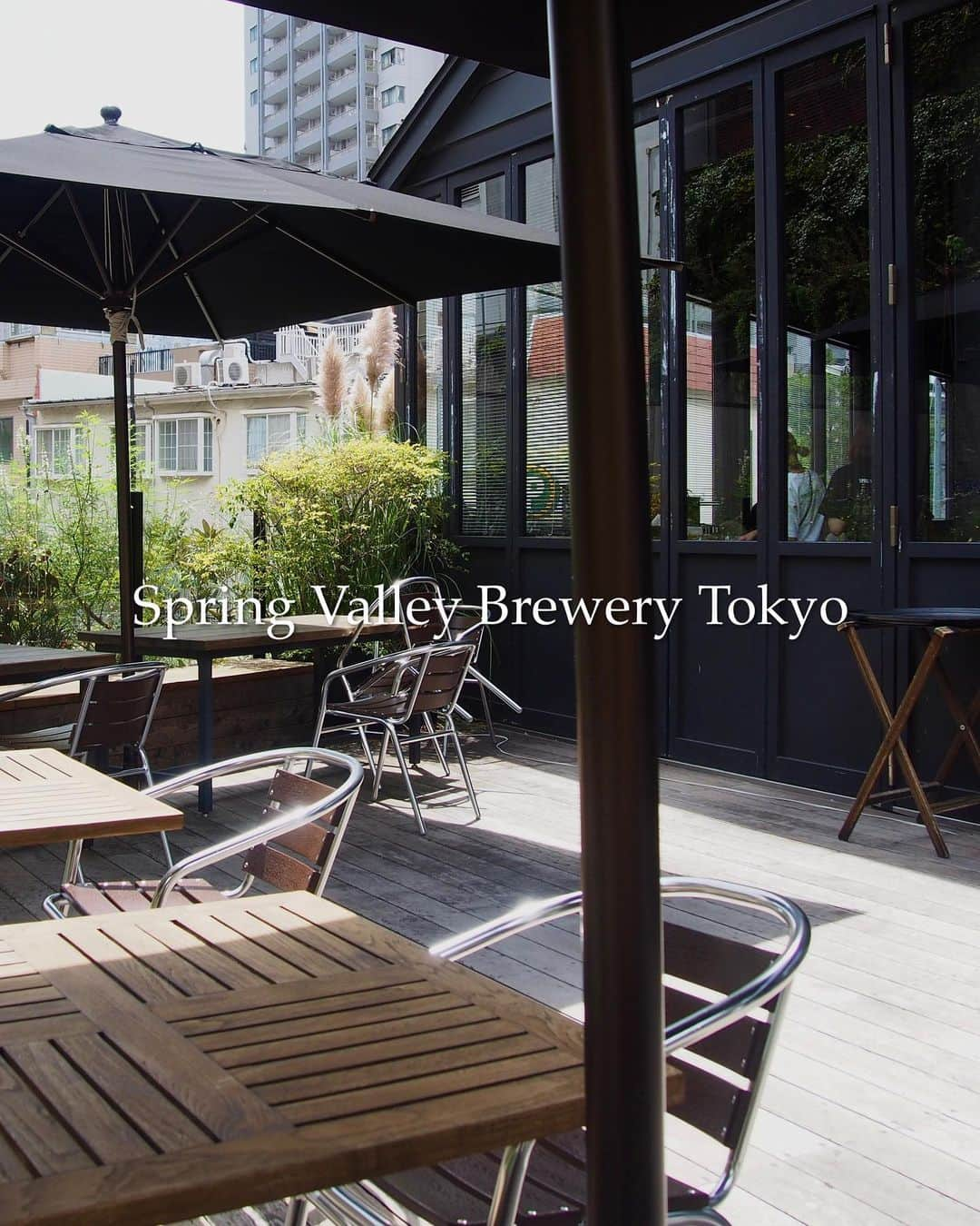 倉園由菜のインスタグラム：「🍺 #springvalleybrewerytokyo   写真撮り忘れたけど、 レモンとミントのフィットチーネも 美味しかったなぁ🍋  ビールは飲み比べ。 496が好きだった🍺  久々に行ったけどここ好き！ また行きたい♪  #スプリングバレー #スプリングバレーブルワリー #スプリングバレーブルワリー東京 #代官山ランチ #ビアレストラン #テラス席 #テラスカフェ #テラスランチ」