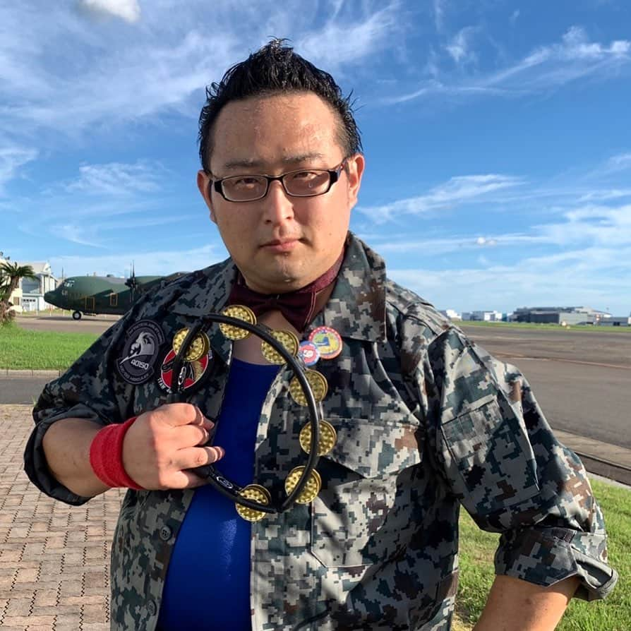 ゴンゾーさんのインスタグラム写真 - (ゴンゾーInstagram)「Japan Air Self-Defense Force style.」8月29日 20時56分 - gonzotambourine