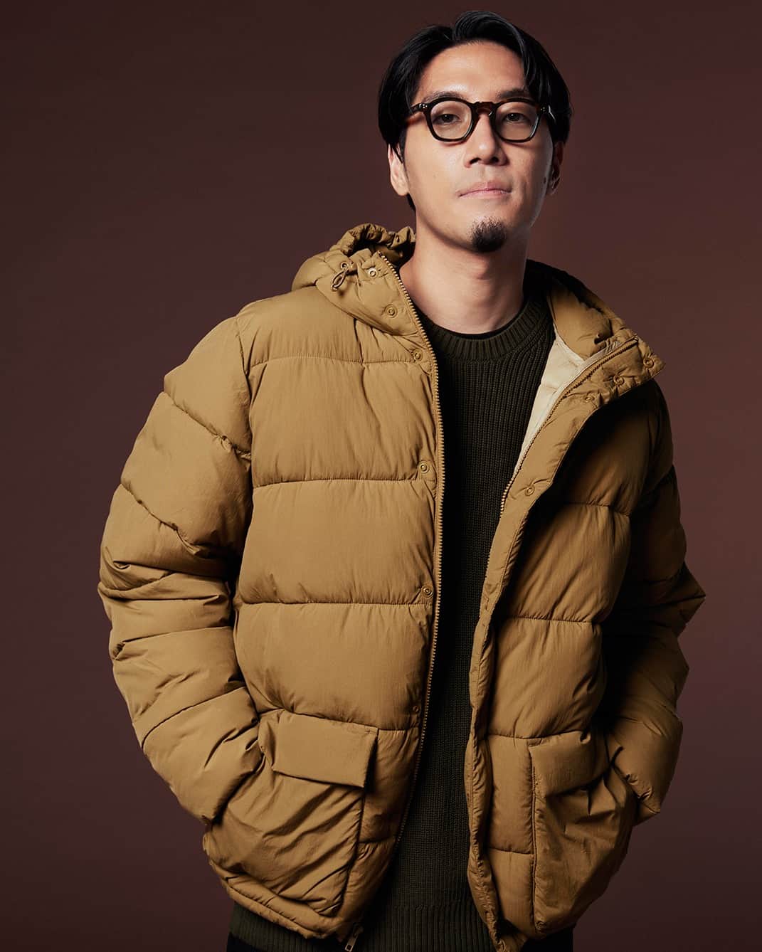 tofubeatsのインスタグラム：「@masteredjp さんの記事にてGAP @gap_jp @gap  の秋冬コレクションを着ております。まだまだ毎日クソ暑いですが冬はもうすぐ…豪華メンバーのみなさまの写真(そちらが本編)は下記リンクよりどうぞ。 https://mastered.jp/feature/gap-people-2023a」