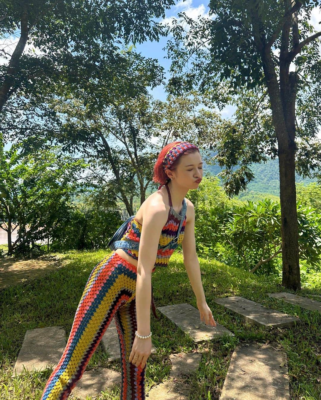 ガーダオ・メラニーさんのインスタグラム写真 - (ガーダオ・メラニーInstagram)「My Laos Trip🇱🇦📍💯 ラオスで象使いになってきました！🐘 また行きたいな🐾➰」8月29日 21時20分 - melaniegrdt