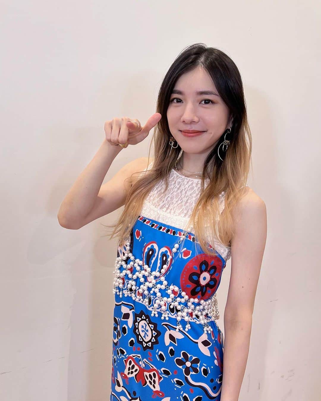 【公式】『ノンストップ！』のインスタグラム：「明日の#ノンストップ ！  新アルバムをリリースするmiletさんにインタビュー🎤✨  新アルバム「5am」に込めた思いとは…？ そしてmiletさんが絶賛悩み中…💭 毎日見守っている"ある物"について話を伺いました🍀」