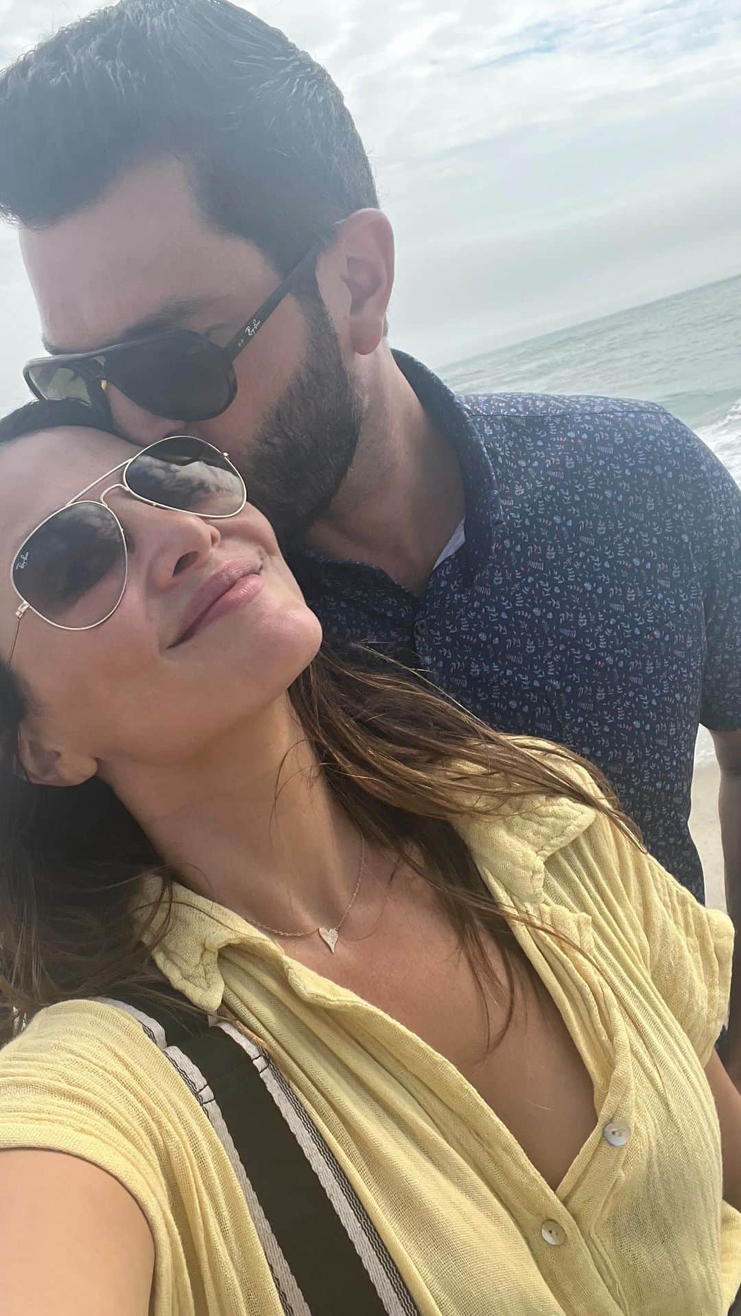 アンディ・ドーフマンのインスタグラム：「A peek into our weekend on Nantucket Island …. We came, we ate, we biked, and then we ate some more 🦞⚓️」