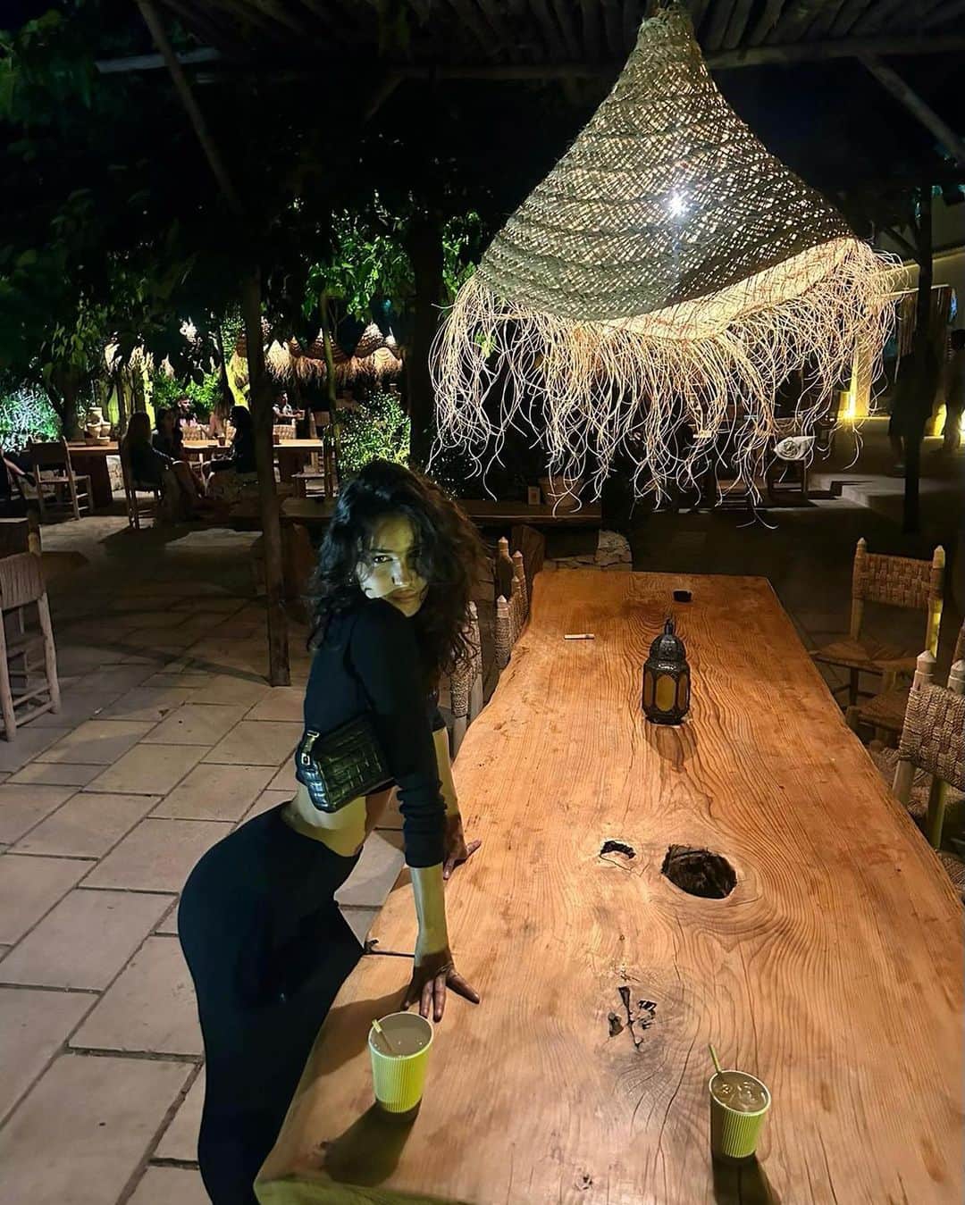 Ashley Skyさんのインスタグラム写真 - (Ashley SkyInstagram)「molto caldo Italian summer 🪭」8月30日 7時05分 - ashleysky