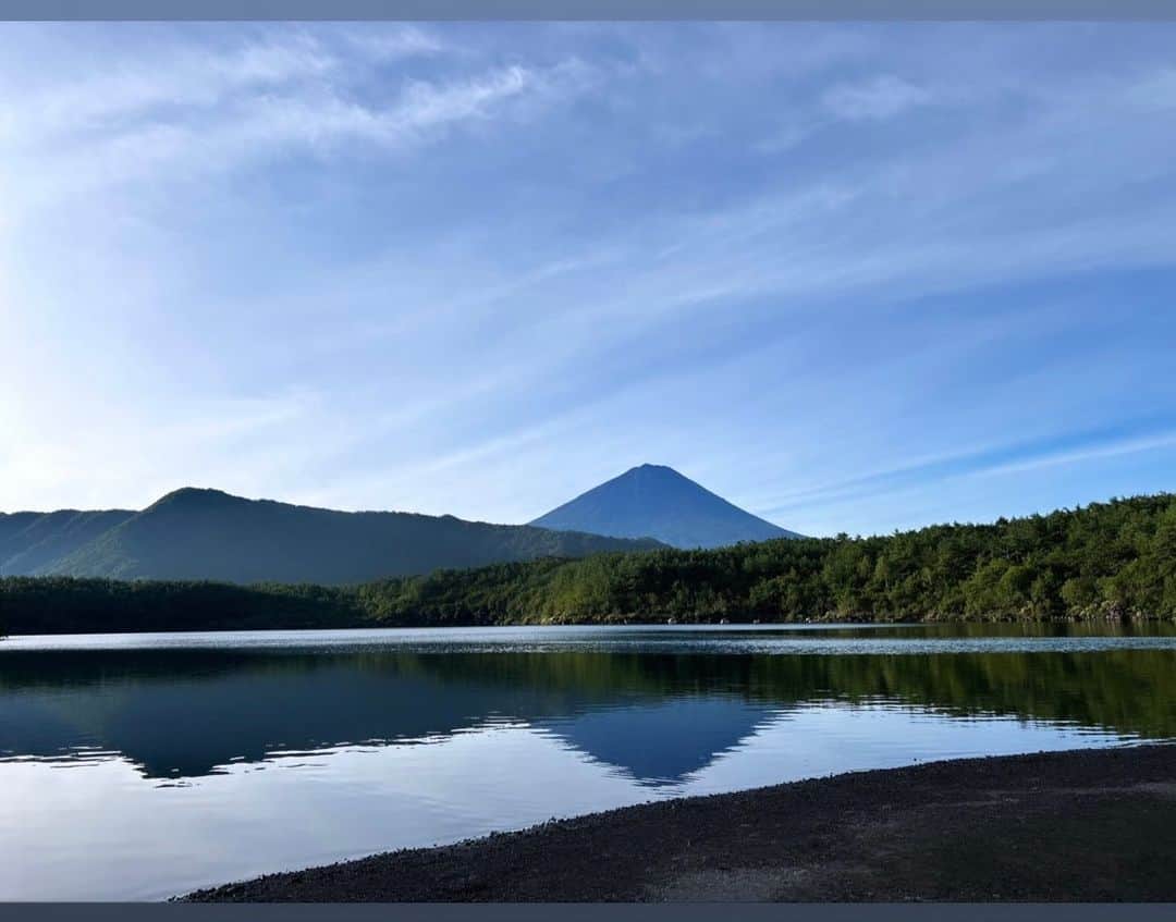 RINAさんのインスタグラム写真 - (RINAInstagram)「朝から美しい景色を🗻🙏😍 #goodmorning #montfuji」8月30日 7時55分 - rina_karina0417