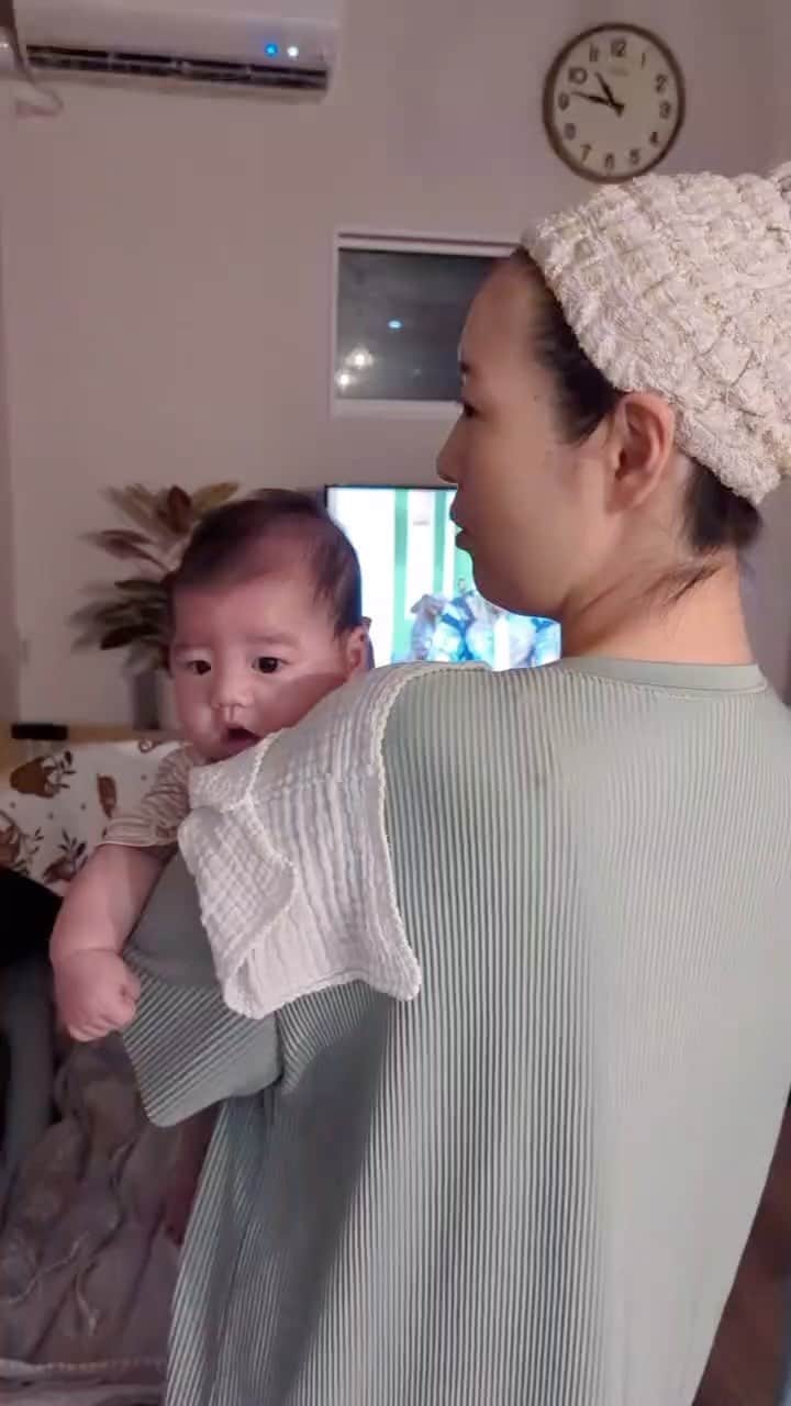 宇都宮まきのインスタグラム：「完全に寝てると思ってた！ めちゃくちゃ起きてるやん🤣 まじオカルト〜👼🤷‍♀️🗣️🖕」