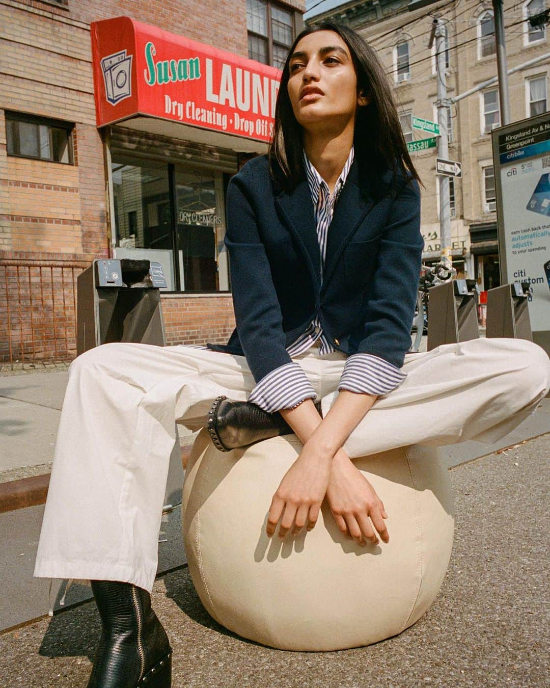 ラグ&ボーンのインスタグラム：「BUSINESS & LEISURE. One look that does it all.」