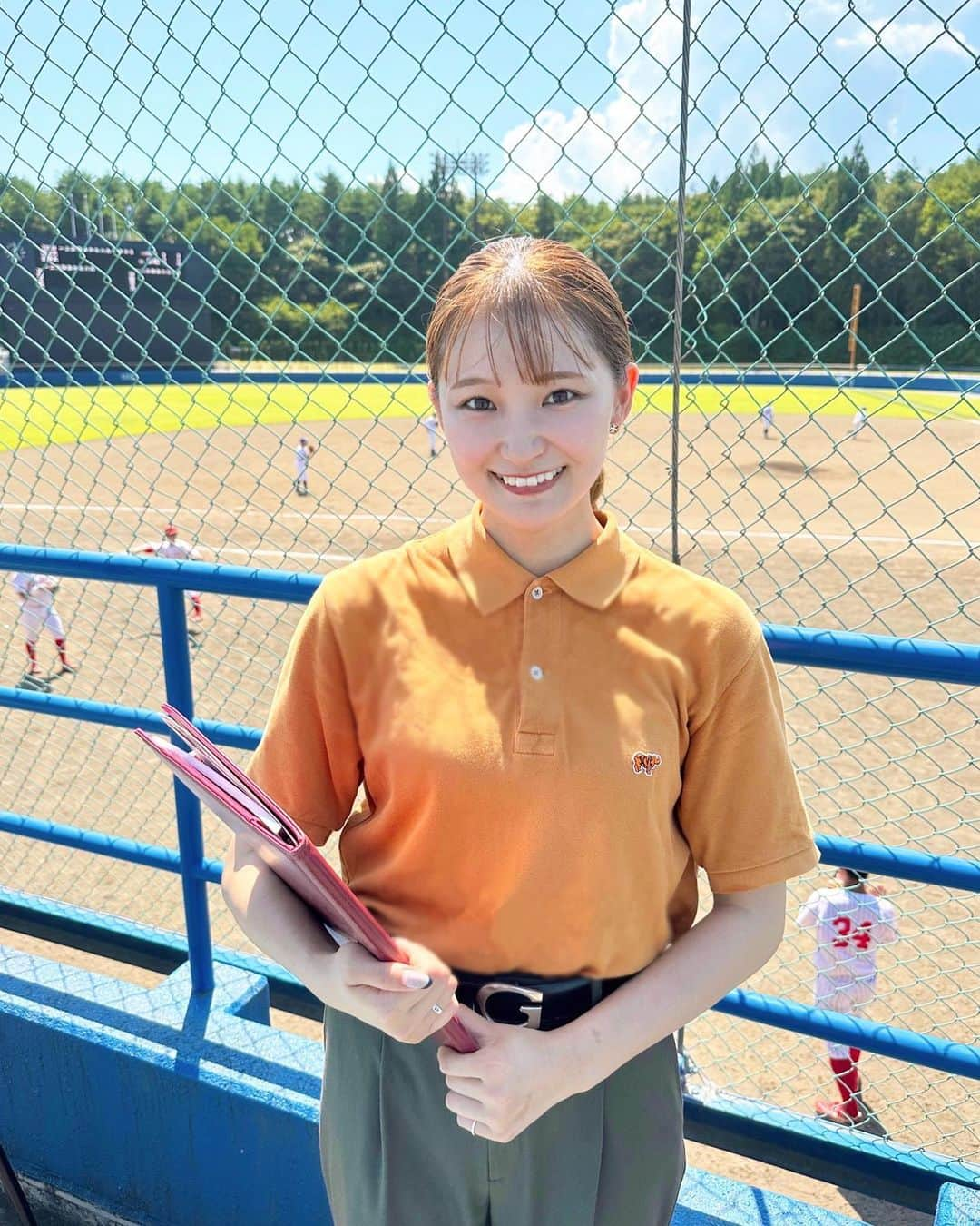 加藤早和子さんのインスタグラム写真 - (加藤早和子Instagram)「.  週末は大学野球の秋季リーグへ⚾️ 来月には秋の高校野球  そしてバスケ、ラグビーももうすぐ！  スポーツの秋楽しみです🍂  . . #スポーツ #スポーツの秋 #スポーツキャスター  #アナウンサー #新人アナウンサー #岩手 #野球 #逆光」8月29日 23時33分 - kato_sawako