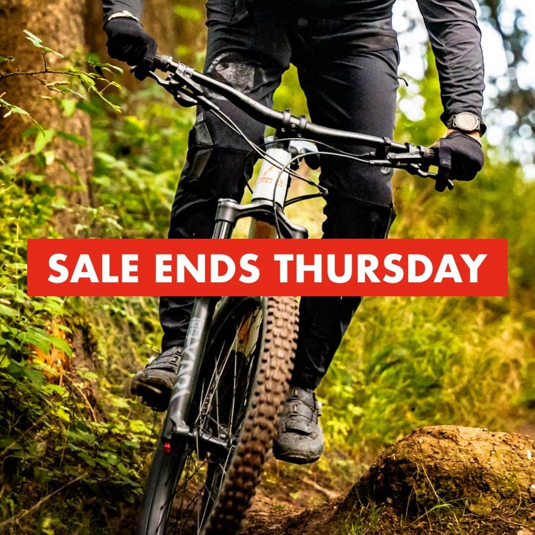 Fuji Bikesさんのインスタグラム写真 - (Fuji BikesInstagram)「🚨 S A L E - E N D S - T H U R S D A Y 🚨 Fuji's Summer Sale on our premium mountain bikes ends August, 31. Place order online and we'll ship it to your local Fuji Dealer. #mountainbikes #fujibikes #mountainbike #bikesale #enduromountain #enduromtb #hardtail #hardtailmtb」8月30日 0時00分 - fujibikes