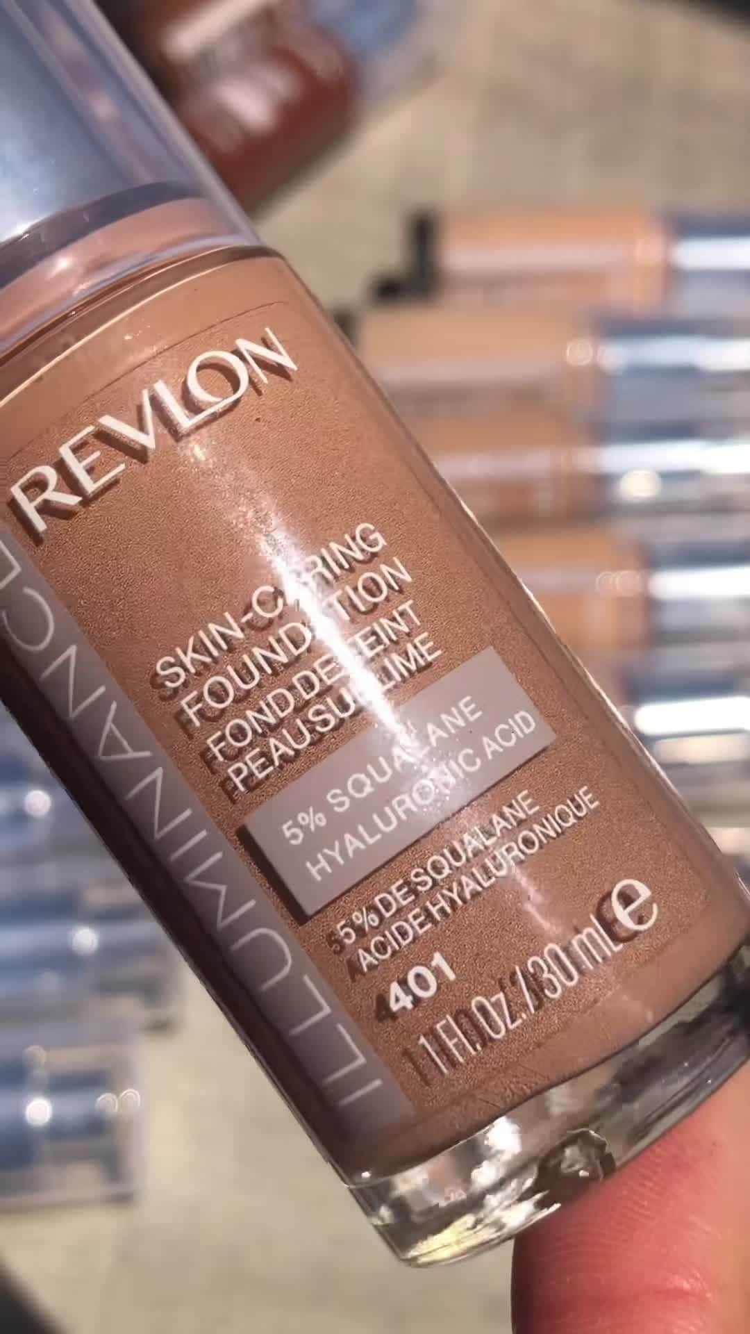 Revlonのインスタグラム：「Your skin, but better AND budget friendly 😌  Find your shade then add to cart at @walmart and Revlon.com!  📹: @trendmood1」