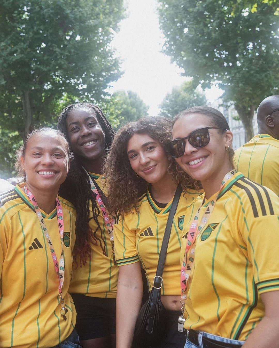 adidas UKさんのインスタグラム写真 - (adidas UKInstagram)「reggae girlz carni homecoming dump 🇯🇲🇬🇧  @adidasfootball x @jff_football   📷 @guirography + @iammrcoleman」8月30日 1時29分 - adidaslondon