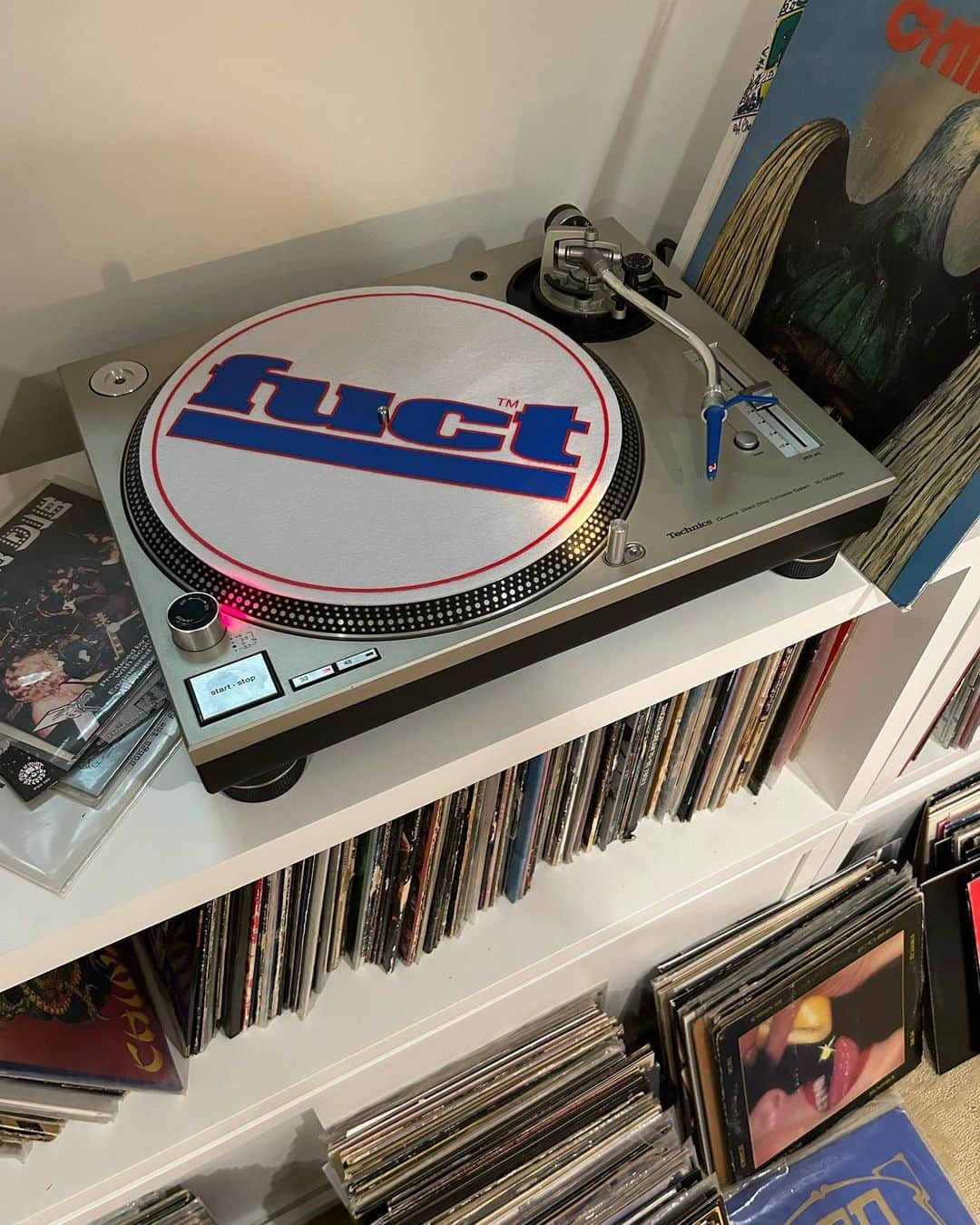 ファクトさんのインスタグラム写真 - (ファクトInstagram)「NEW SLIP MATS FRI. 1,2 or BOTH ?」8月30日 1時30分 - fuct