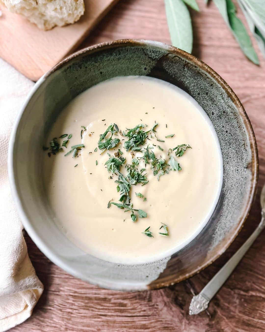 Food Republicのインスタグラム：「Silky Cauliflower Cheddar Soup Recipe   Thanks to the addition of pears, this silky cauliflower cheddar soup features a subtly sweet flair.  Recipe developed in collaboration with @norrtable.  Prep Time: 15 minutes  Cook Time: 40 minutes  Servings: 6 servings  Ingredients:  - 4 tablespoons olive oil - 1 large shallot, chopped - 1 medium head cauliflower, leaves and stems removed, broken into florets (about 6 cups) - 1 bulb fennel, stalks removed, cored and chopped - 1 large gold potato, peeled and diced - 2 Anjou or Bosc pears, peeled, cored, and chopped - 1 ½ tablespoon chopped fresh sage, divided - 1 ½ tablespoon chopped fresh thyme leaves, divided - 6 cups chicken stock or broth - Sea salt, to taste - Cracked black pepper, to taste - 1 ½ cup shredded white cheddar - 1 tablespoon sherry vinegar  Directions: 1. Heat the olive oil over medium heat. Fry the shallot for about 5 minutes until it softens and starts to brown.  2. Stir the cauliflower, fennel, potatoes, and pears into the shallot along with 1 tablespoon each of sage and thyme.  3. Cook the vegetables, stirring frequently, for about 10 minutes until they start to brown.  4. Add the broth to the vegetables, along with salt and pepper to taste.  5. Bring the soup to a simmer, then cover it, turn the heat down, and cook it for 30 minutes.  6. Let the soup cool a bit, then transfer it to a stand blender along with the cheese. Blitz until silky smooth.  7. Return the soup to the pot to reheat it, then stir in the vinegar.  8. Sprinkle the remaining herbs over the soup to serve.  -  #recipes #recipeoftheday #cooking #easyrecipe #delicious #food #yum #easyrecipes #yummy #healthyrecipe #instafood #healthyrecipes #foodie #tasty #homemade #dinnerisserved #easydinner #easydinneridea #easydinnerideas #eatup #dinnertime #dinner date #dinnertonight #dinnerinspo #dinnerset #dinneridea #dinnerprep #dinnertable #dinnerwithfriends」