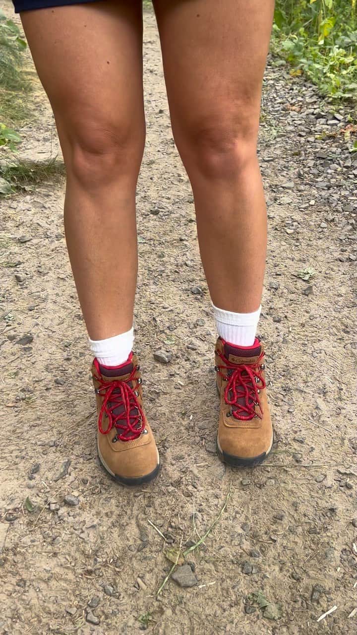 コロンビアのインスタグラム：「The much-loved Newton Ridge hiking boot is on sale until 9/5. Get yours on Columbia.com」