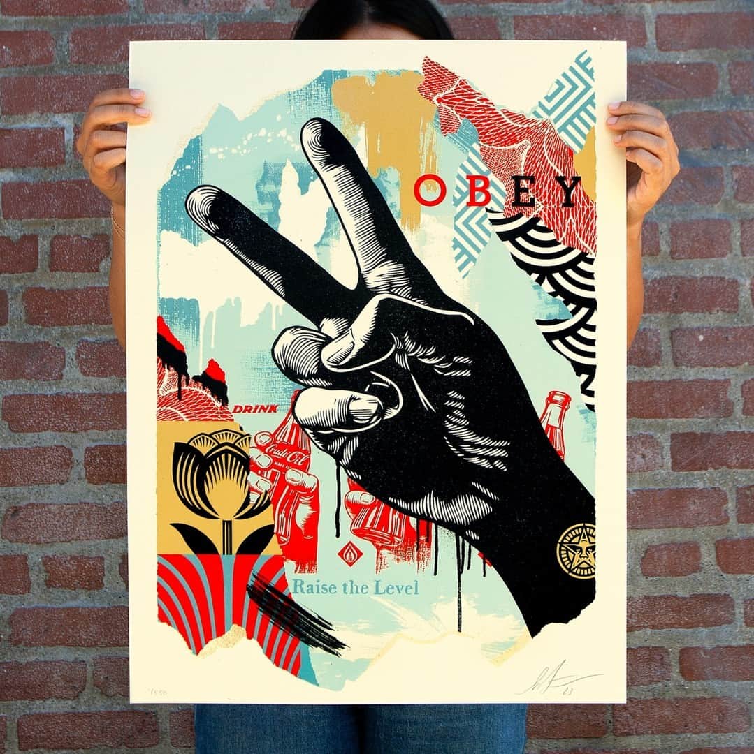 Shepard Faireyのインスタグラム：「UPDATE 9/1: Invoices have been sent to lottery winners! Have a great weekend!  UPDATE: As mentioned in the past, I have a team of people who manually verify and refund any flippers or bot accounts that we can identify. These accounts are then banned from future sales. We’d like to offer these refunded prints in a lottery. Please email pr@obeygiant.com by 11:59pm PST today, 8/31 for a chance to purchase this week’s print release. We’ve always had this process in place, but will be experimenting with ways to sell to fans and collectors. -Shepard  NEW Print Release: “Raise the Level (Peace)” Available Thursday August 31st @ 10 AM PDT!  This "Raise the Level (Peace)" print is based on one of my art pieces focused on peace and harmony included in my exhibition at the @straatmuseum in Amsterdam. I have replicated many of the textures of the original art piece in the print and I’m very happy with the blend of the painterly and graphic in the print. The phrase “raise the level” encompasses various concepts including raising our level of effort toward diplomacy over conflict, raising awareness about the impacts of burning fossil fuels and the rising sea levels caused by global warming, and the need for immediate action to protect the Earth.⁠ –Shepard⁠ ⁠ PRINT DETAILS:⁠ Raise the Level (Peace). 18 x 24 inches. Screen print on thick cream Speckletone paper. Signed by Shepard Fairey. Numbered edition of 550. Comes with a Digital Certificate of Authenticity provided by Verisart. $75. Available on Thursday, August 31st @ 10 AM PDT at https://store.obeygiant.com. Max order: 1 per customer/household. International customers are responsible for import fees due upon delivery (Except UK orders under $160).⁣ ALL SALES FINAL.」