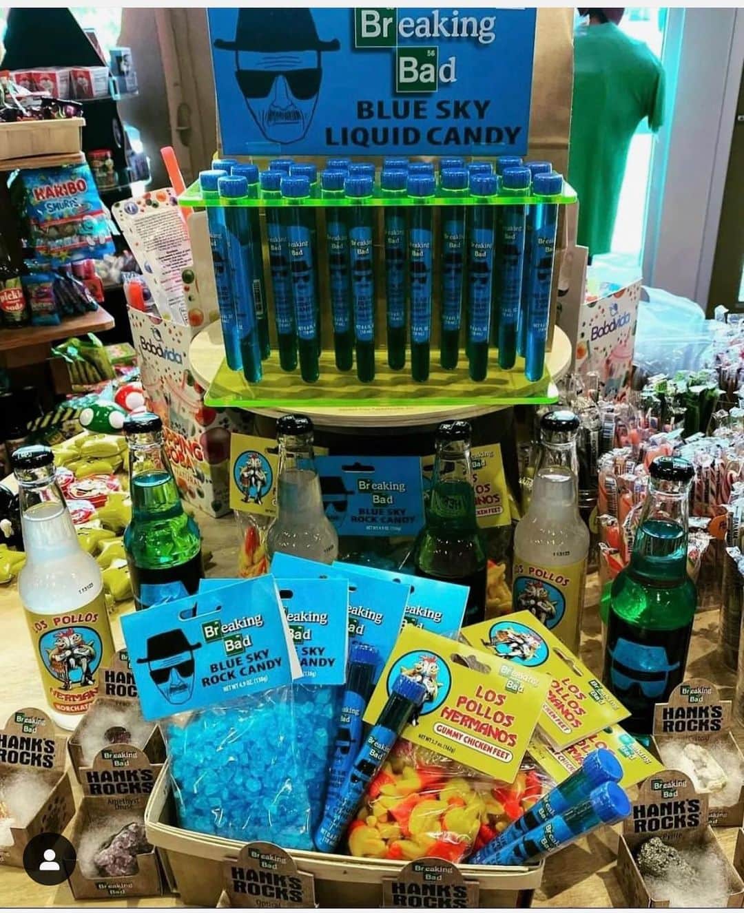 ディーン・ノリスのインスタグラム：「Check out these new Breaking Bad candies and sodas!! Available at @rocketfizzofficial and soon at any cool candy store!!」