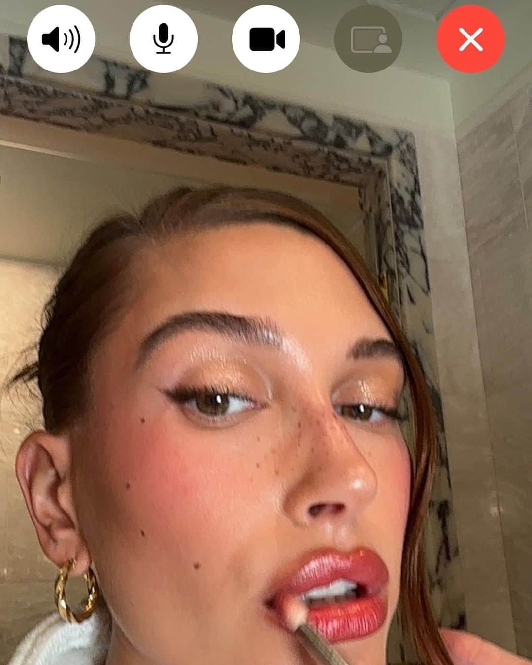 Beginning Boutiqueのインスタグラム：「The OG Strawberry Girl @haileybieber 🍓」