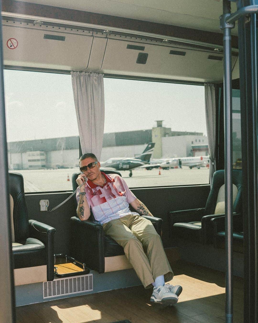 マックルモアーのインスタグラム：「History is filled with almost. With those who almost adventured, who almost achieved, but ultimately, for them it proved to be too much.   Then, there are others.   The ones who embrace the moment, and commit.   And in these moments of truth, these men and women, these mere mortals, just like you and me, they peer over the edge, they calm their minds and steel their nerves, with six simple words that been whispered by the intrepid since the time of the Roman’s.   “Imma win the supercontest this year”」