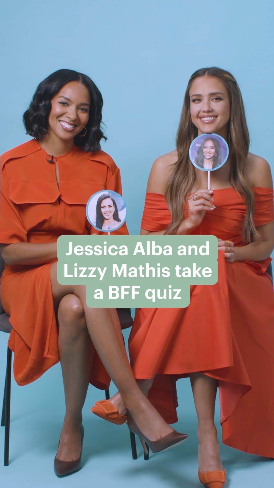 ジェシカ・アルバのインスタグラム：「@jessicaalba and @lizzymathis started out as mom friends. Now, they’re YouTubers, travel companions, BFFs, and co-hosts of a new show @honest_renovations — where they  renovate homes of deserving families while sharing parenting tips and life lessons along the way. Streaming now on @therokuchannel. #SkimmYourBFF #momtrepreneurs」