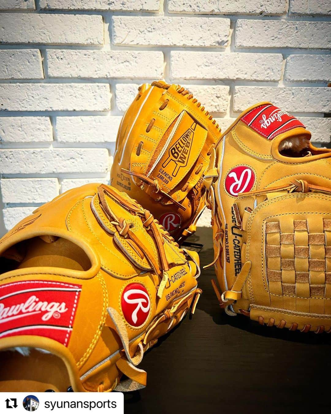 Rawlings Japanさんのインスタグラム写真 - (Rawlings JapanInstagram)「#Repost @syunansports with @use.repost ・・・ ･ Rawlingsから限定レア軟式グラブが入荷‼️  RAWLINGS HISTORY GLOVEと題したこの商品。  1970年代にNPBで活躍し人気を博した選手のモデルが復刻版として登場！ 野球マニア必見なグラブたちです！  画像2~4枚目はオリオンズで活躍した“マサカリ投法”村田兆治氏のモデル🪓 ファストバックと独特のウェブが特徴です⚾️  画像5~6枚目はドラゴンズで活躍し、監督としても手腕を発揮した“闘将”星野仙一氏のモデル🐉 ウィングチップが特徴です👑  そして7,8枚目はジャイアンツで国民的人気を博しプロ野球を人気スポーツにした、“ミスター”長嶋茂雄氏のモデルです🐰 この頃もバスケットウェブは人気でした✨  現品限りです！ 往年のスター選手気分を味わってみては？  #rawlings #history #glove #村田兆治 さん #マサカリ #星野仙一 さん #闘将 #長嶋茂雄 さん #ミスター  #復刻版 #野球 #プロ野球 #オリオンズ #ドラゴンズ #ジャイアンツ  #山口県 #野球ショップ #周南スポーツ #シュースポ @rawlings_japan_llc」8月30日 6時35分 - rawlings_japan_llc