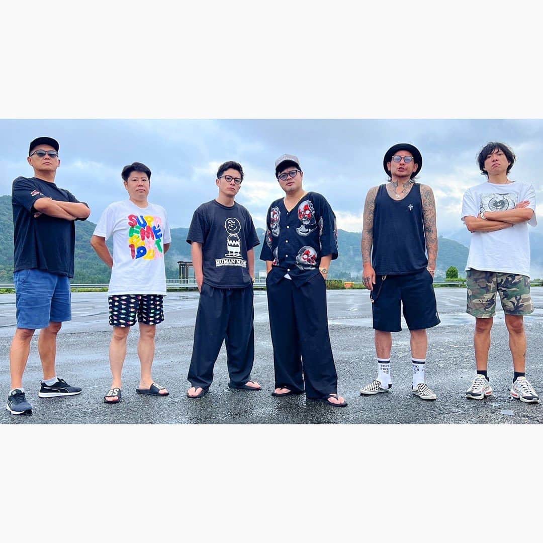 佐田正樹のインスタグラム：「【恒例企画？】今年も藤森の実家行ってみた‼︎  YouTube動画、本日18時アップします‼︎ 見らんとくらさるーぜ!!  #総長系YouTuber  #SATAbuilders #作田 #作田晴男 #佐田ビルダーズ」