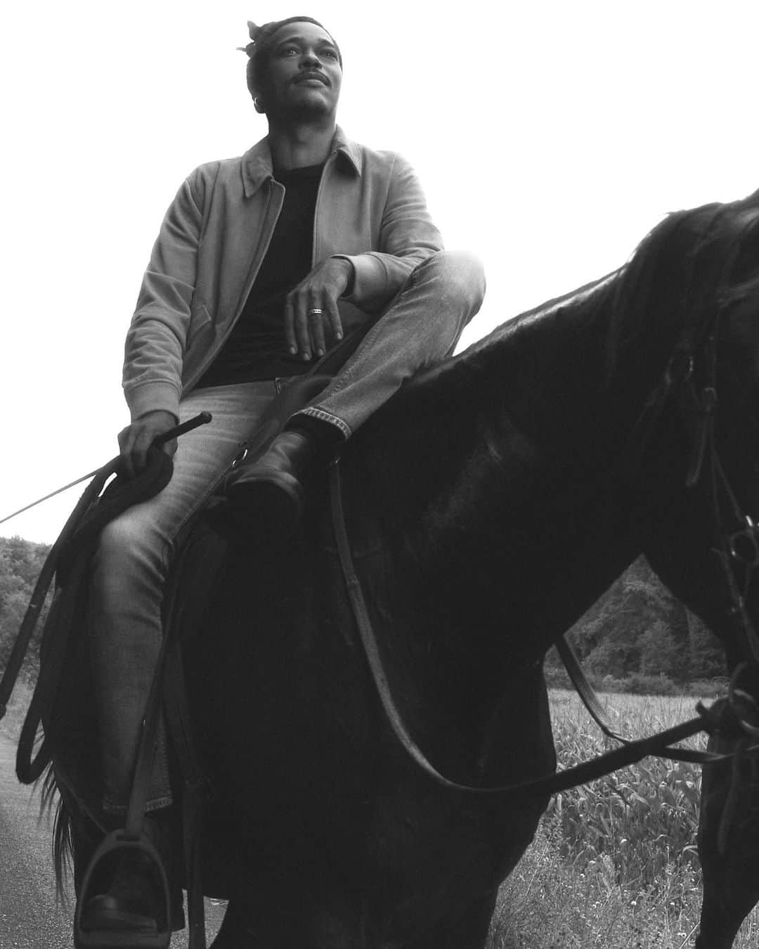デンハムさんのインスタグラム写真 - (デンハムInstagram)「This is a story about authenticity. In this series, we highlight individuals who choose to live their truth. Meet Jean-Sebastien Pougnand. He traded the glitz and glamour of fashion for meadows and horses, investing his modelling earnings into realising his horse-riding dream. Visit @denham.com to read the full story about @jeansaybon.  #authenticallymadedenim」8月30日 16時28分 - denhamthejeanmaker