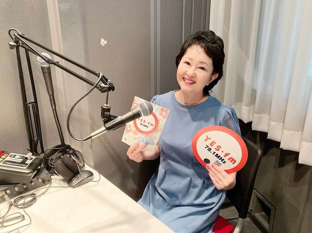 畑中葉子さんのインスタグラム写真 - (畑中葉子Instagram)「8/28（月）〜9/1（金）までの5日間、YES-fm『24wagon』の中で畑中葉子デビュー45周年記念新曲 畑中葉子×P.O.P「八丈島からの手紙」の楽曲とコメントが放送されます❣️ 放送 24:00〜25:00 是非、お聴きくださいね♡  #24wagon  #yesfm #大阪 #fm #畑中葉子  #デビュー45周年  #八丈島からの手紙  #新曲  #八丈島」8月30日 16時46分 - hatanaka_yoko