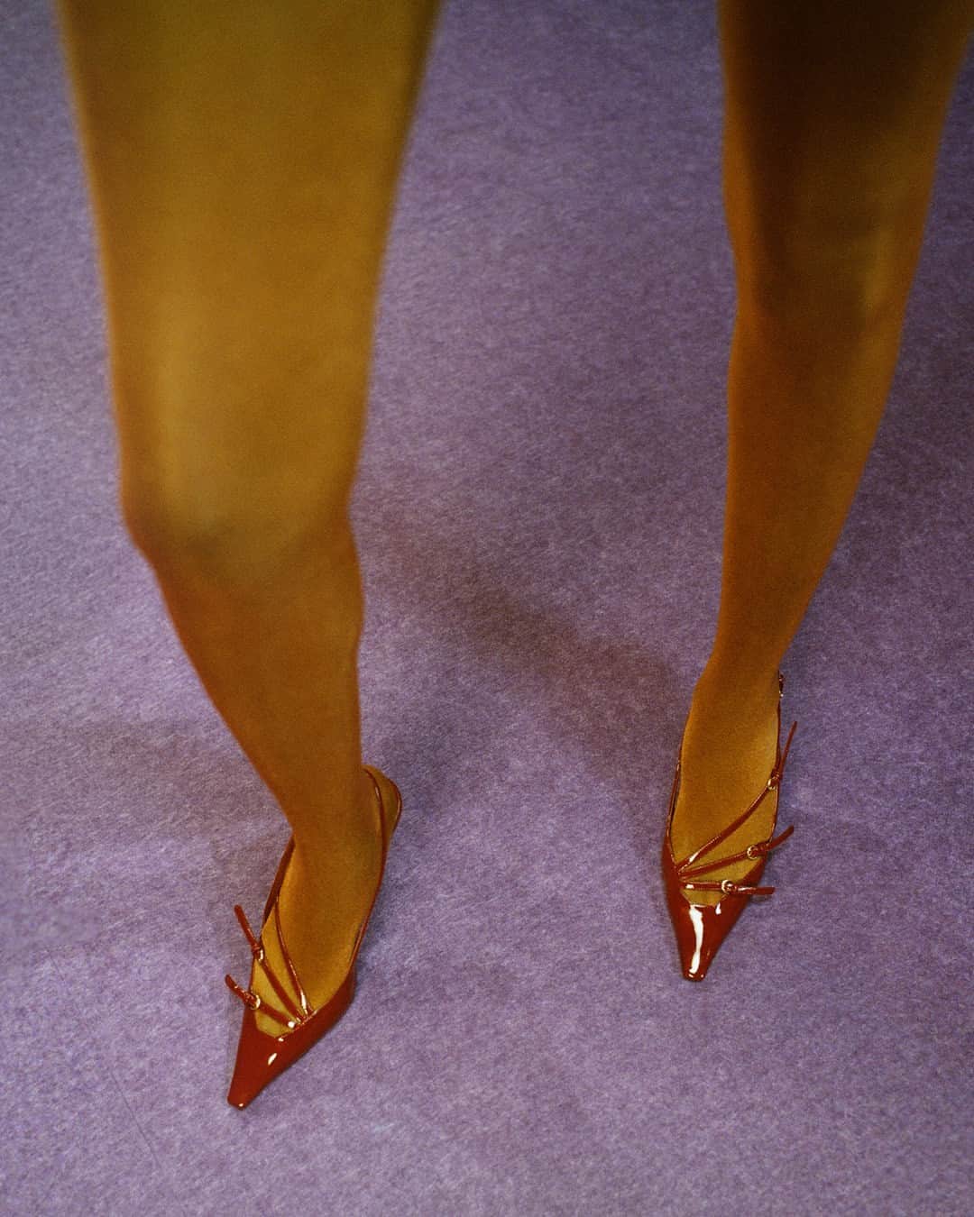 Miu Miuさんのインスタグラム写真 - (Miu MiuInstagram)「Miu Miu Fall/Winter 2023 features overlaid looks and exposed stockings.   Featuring Nyalit (@nyalitxlual). Photographed by @ZoeGhertner. Creative direction by @EdwardQuarmby. Styled by @LottaVolkova.  #MiuMiuLIVE #MiuMiuFW23」8月30日 17時00分 - miumiu